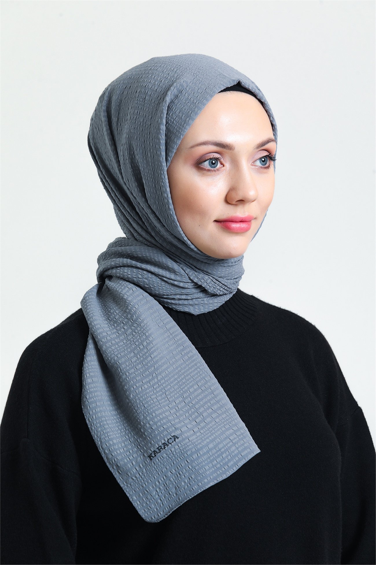 KARACAGOFRE ŞALKaraca Gofre Şal - Eşarp FÜME