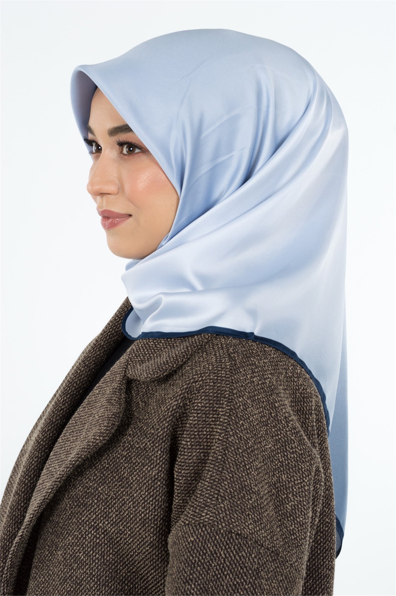 Karaca EşarpRAYON EŞARPKaraca Rayon Eşarp - LACİVERT/İNDİGO