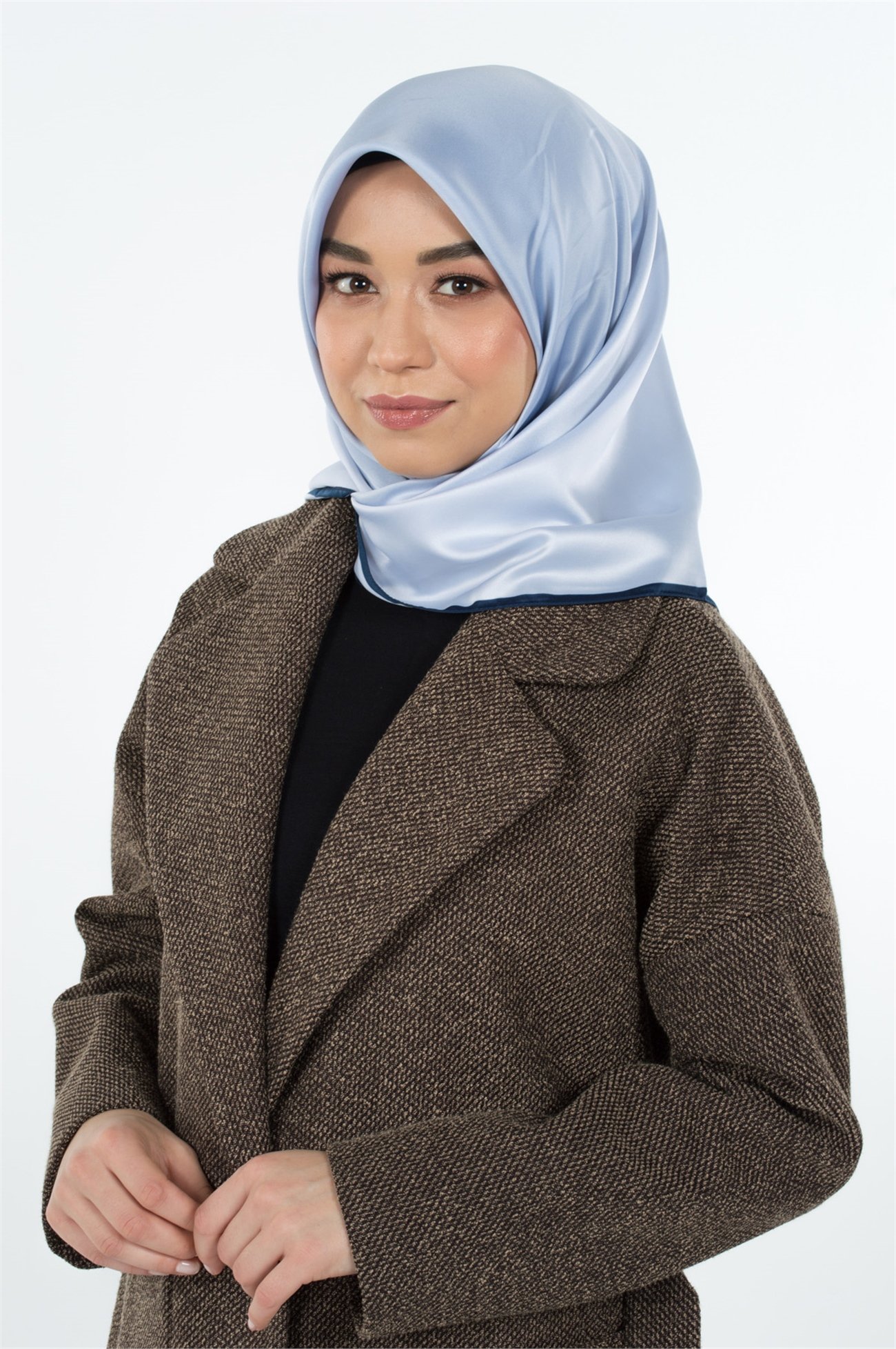 Karaca EşarpRAYON EŞARPKaraca Rayon Eşarp - LACİVERT/İNDİGO