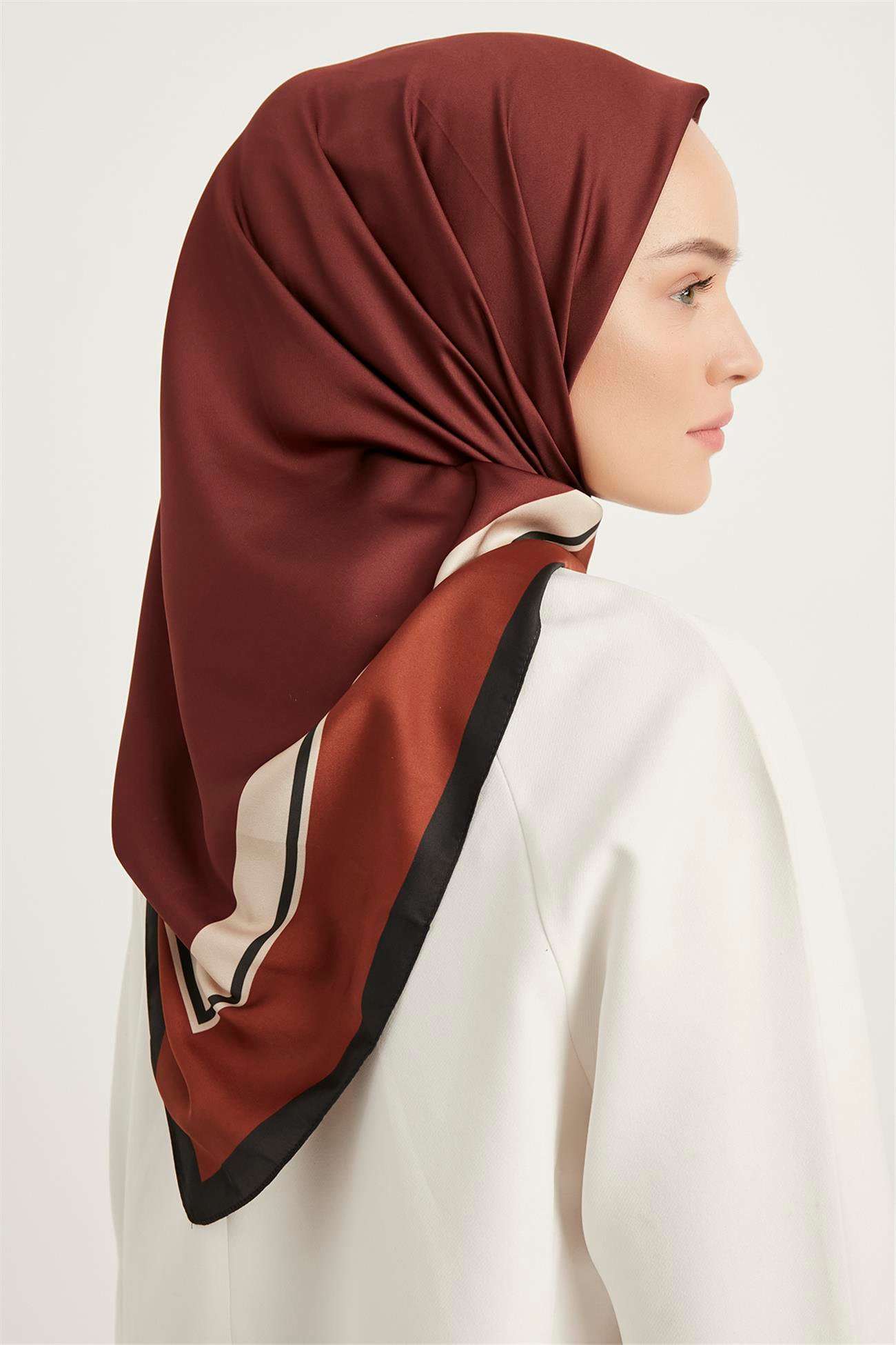 DiğerRAYON EŞARPKaraca Rayon Eşarp - SİYAH/BORDO