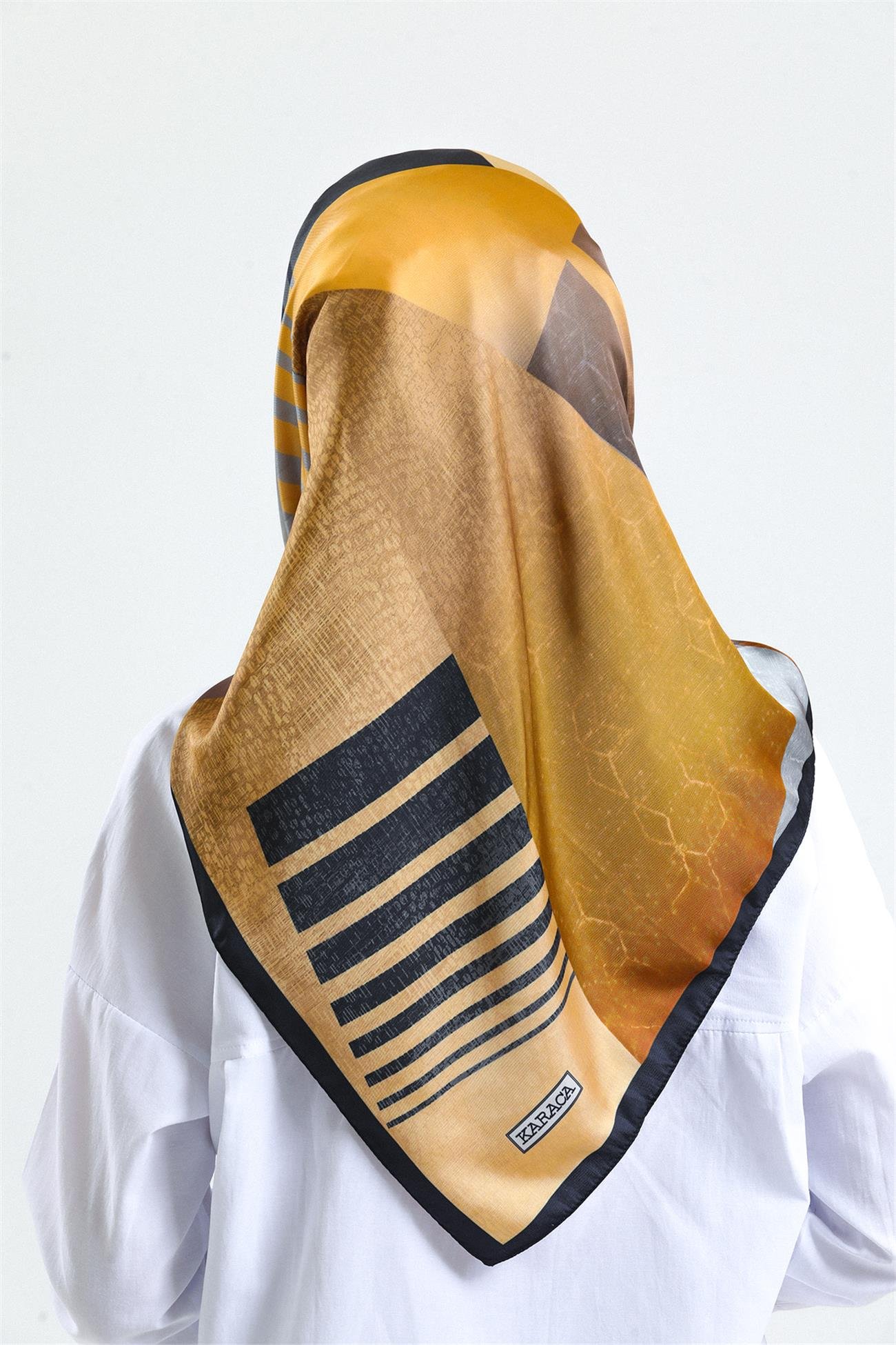 KARACARAYON EŞARPKaraca Rayon Eşarp - SİYAH/GOLD