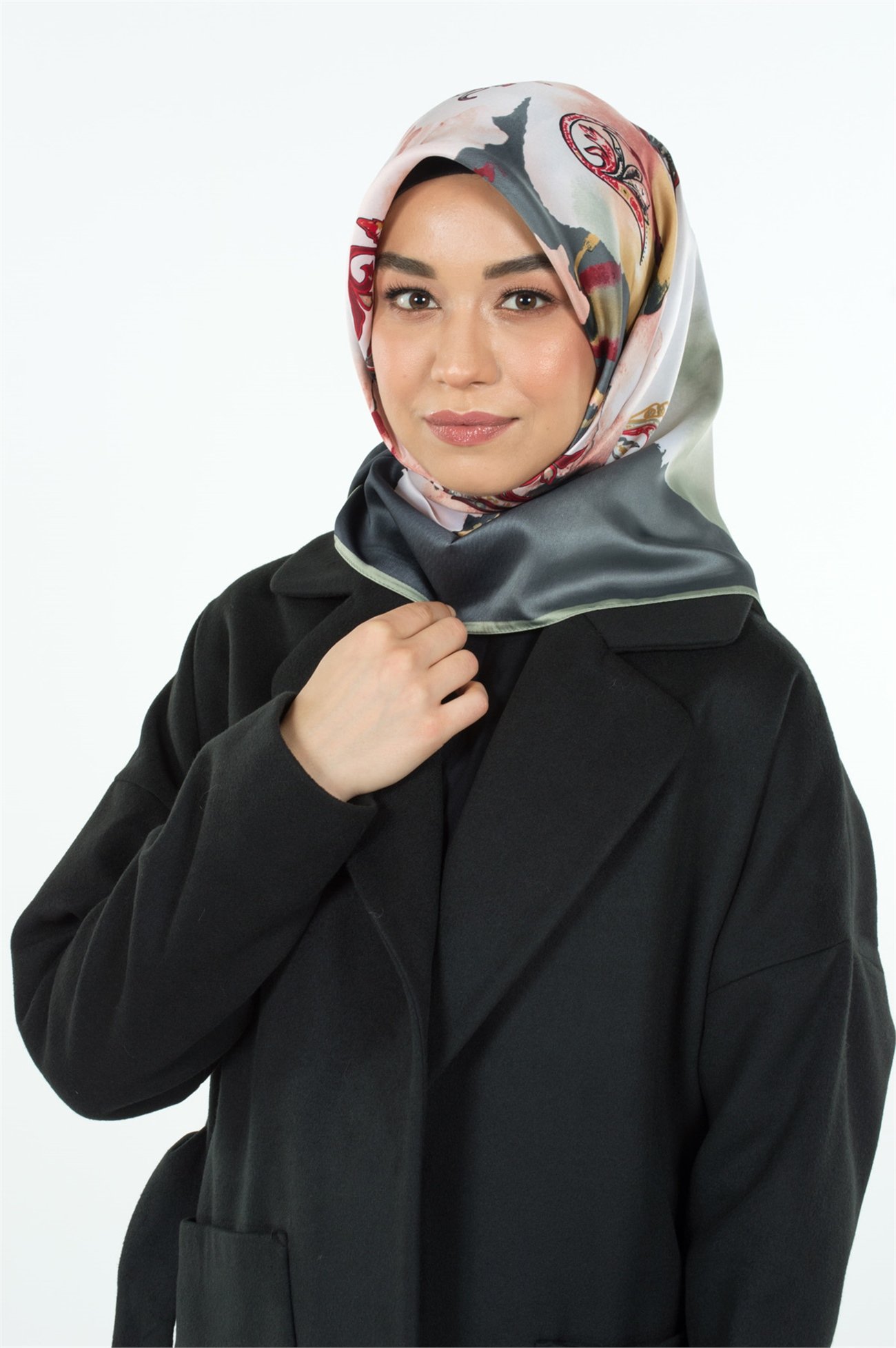 Karaca EşarpRAYON EŞARPKaraca Rayon Eşarp - YEŞİL/SİYAH
