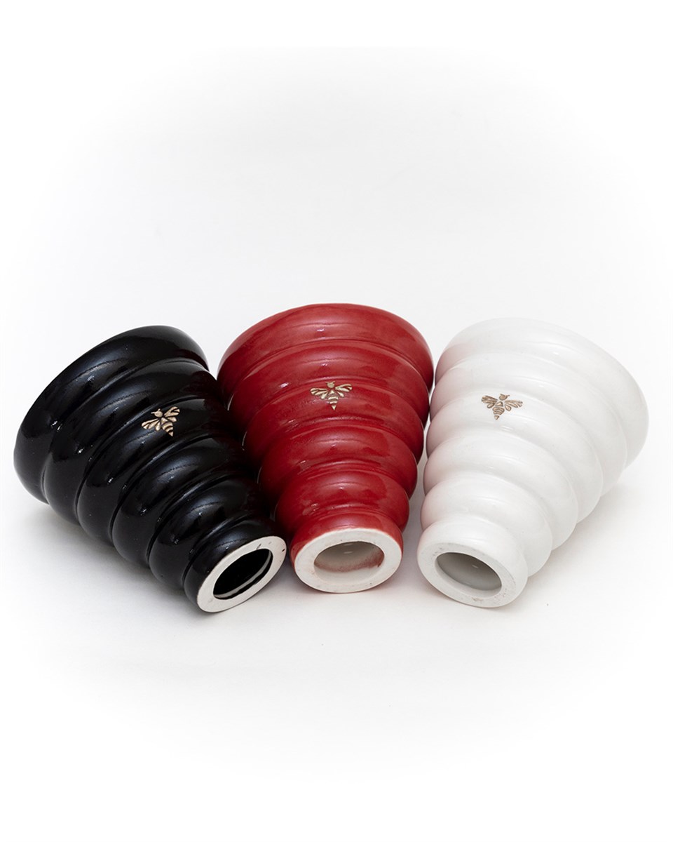 Bee Black hive 2-White