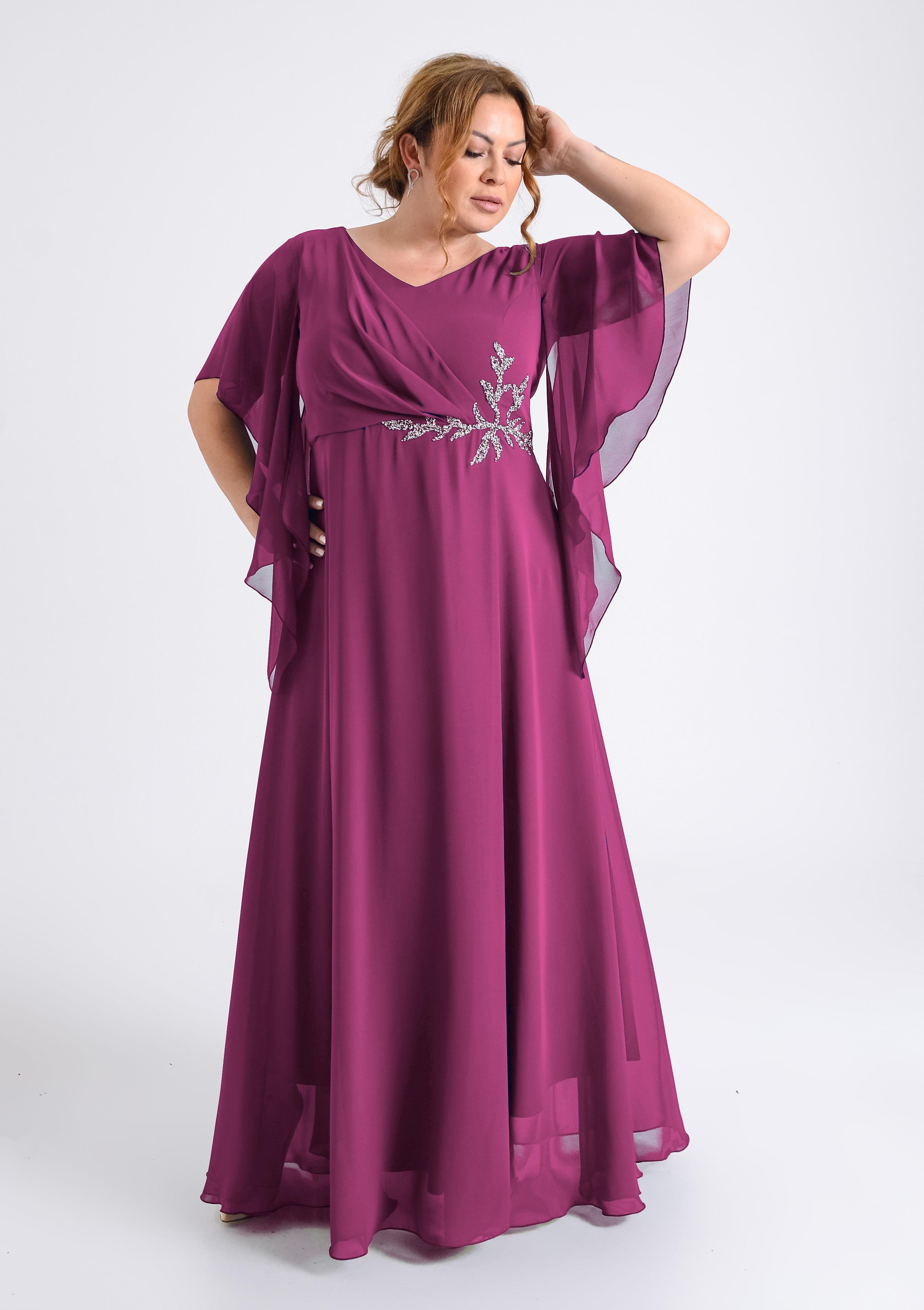 Büyük Beden Fuşya Renkli Yırtmaçlı Uzun Şifon Abiye Elbise