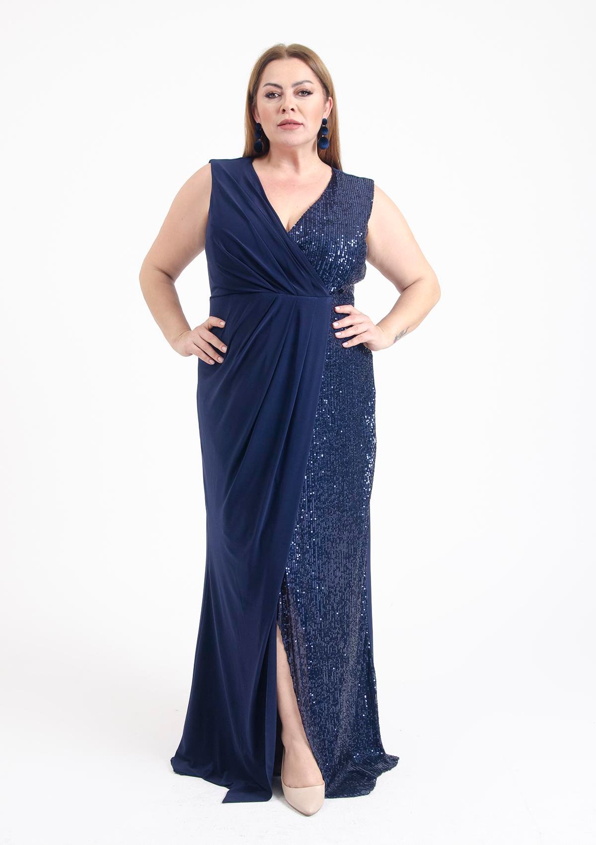 Büyük Beden Lacivert Renkli Kruvaze Yaka Likralı Pul Payetli Abiye Elbise