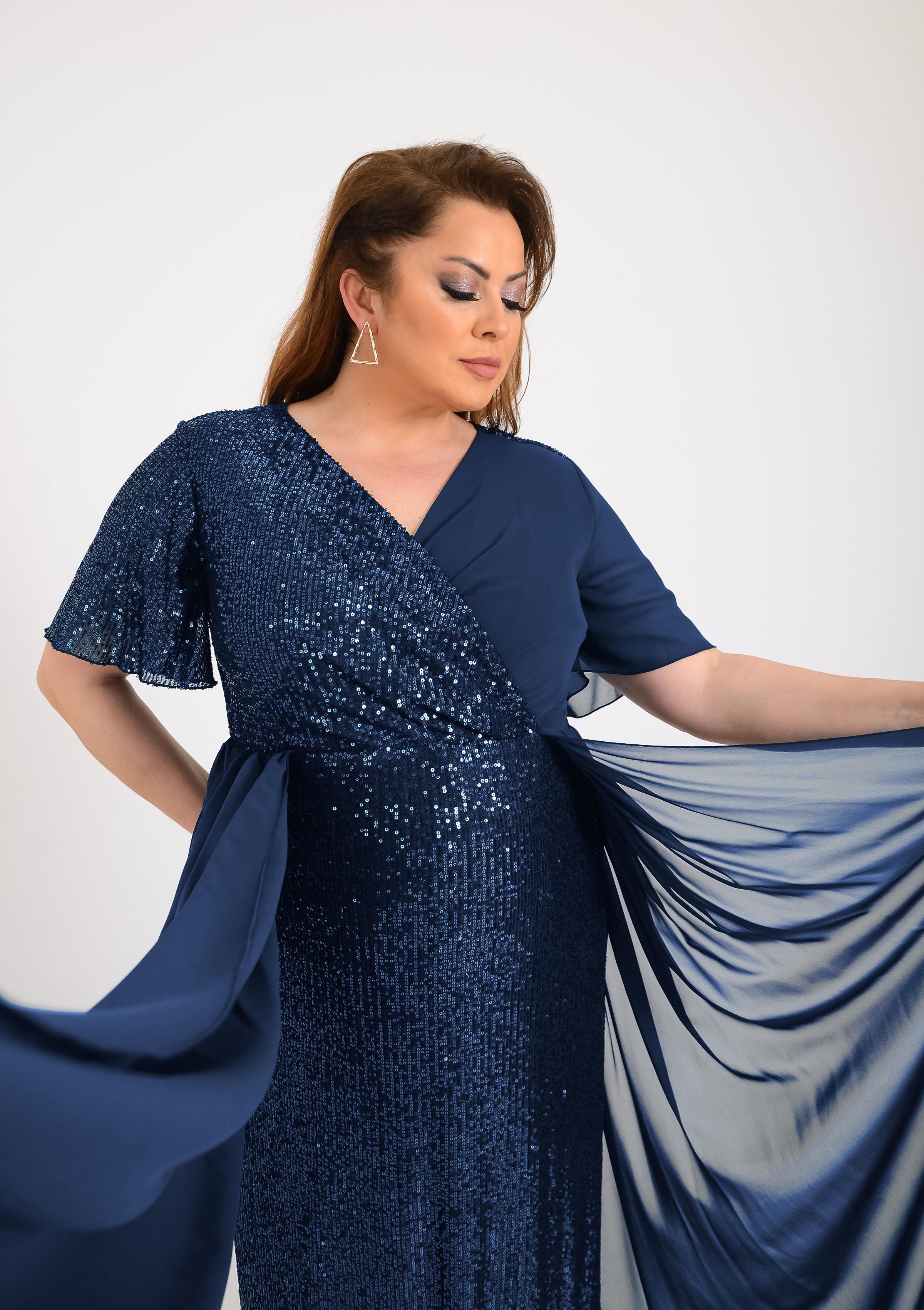 Büyük Beden Lacivert Renkli Pul Payetli Uzun Abiye Elbise