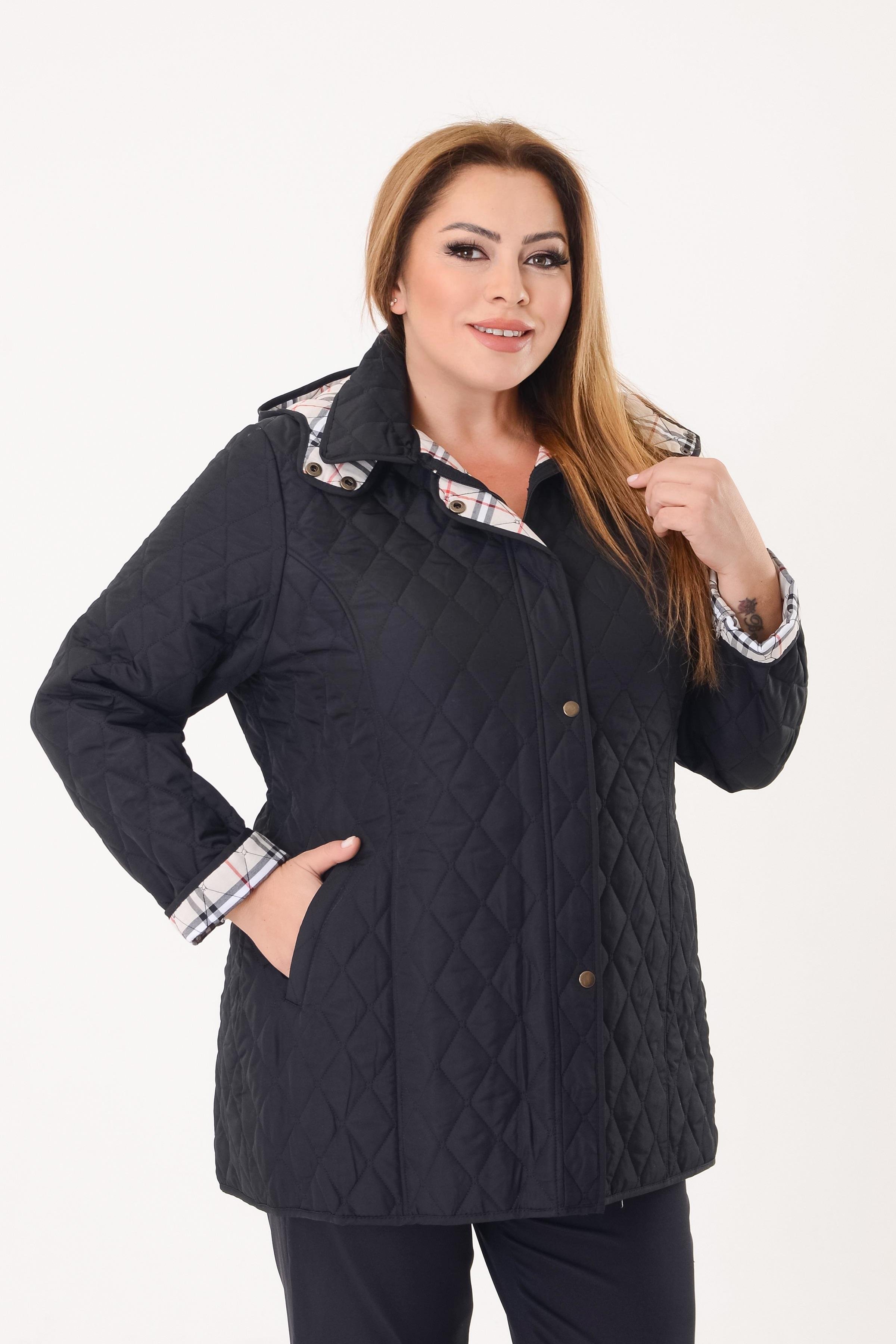 Büyük Beden Siyah Renk İçi Ekose Desenli Kapitone Mont