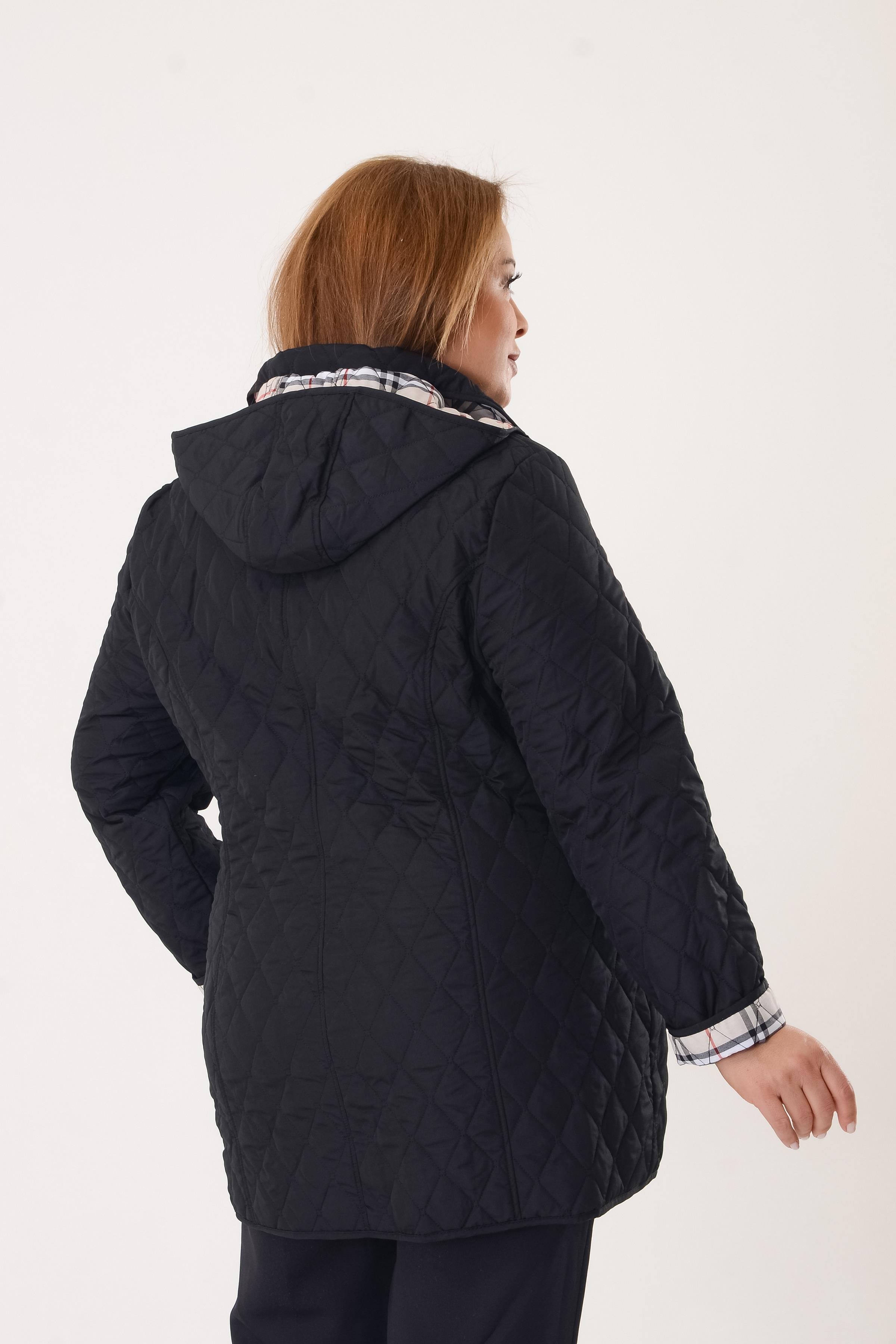 Büyük Beden Siyah Renk İçi Ekose Desenli Kapitone Mont