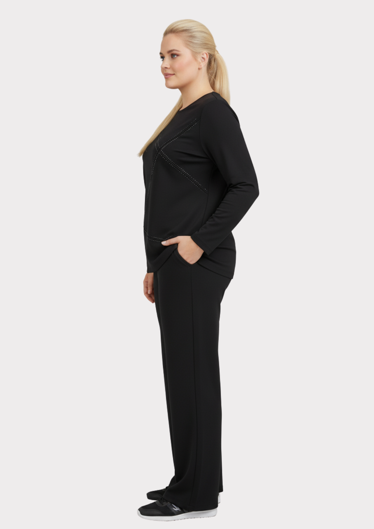 Büyük Beden Siyah Renkli Likralı Taş Baskılı Eşofman Takım