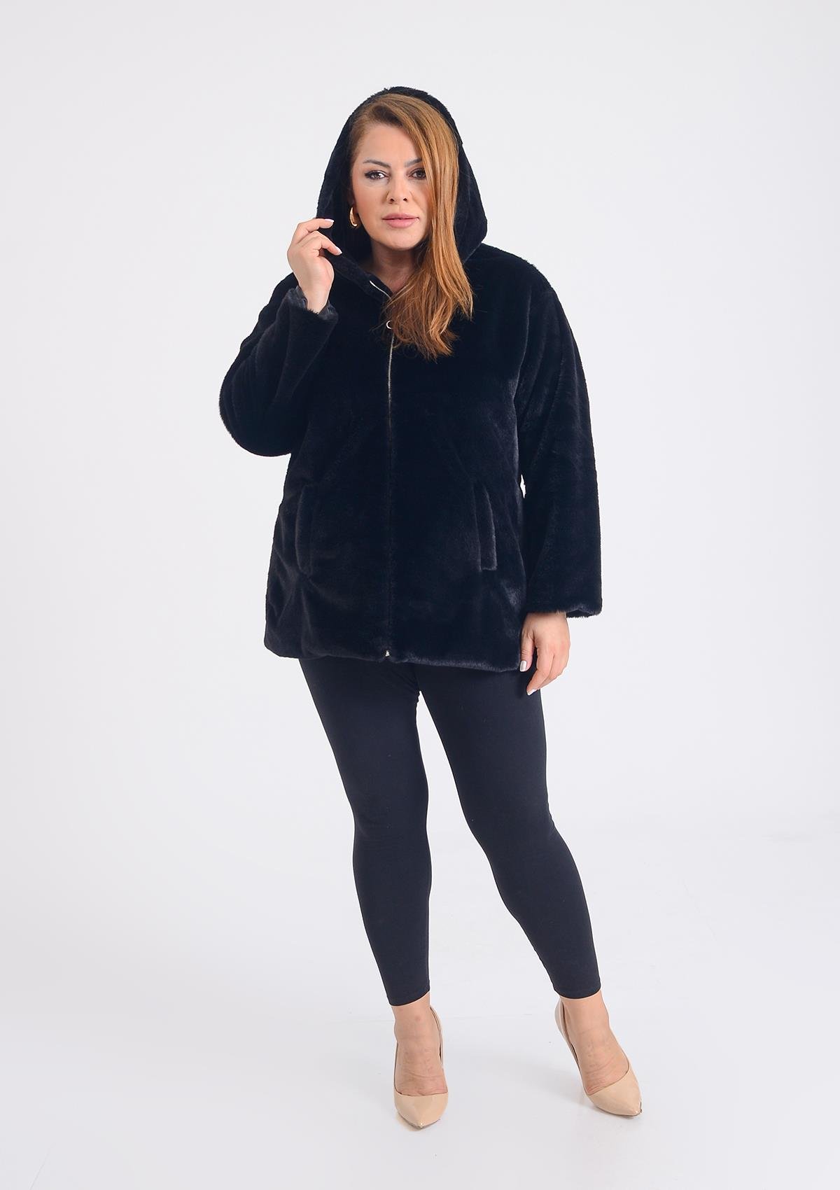 Büyük Beden Siyah Renkli Peluş Ceket