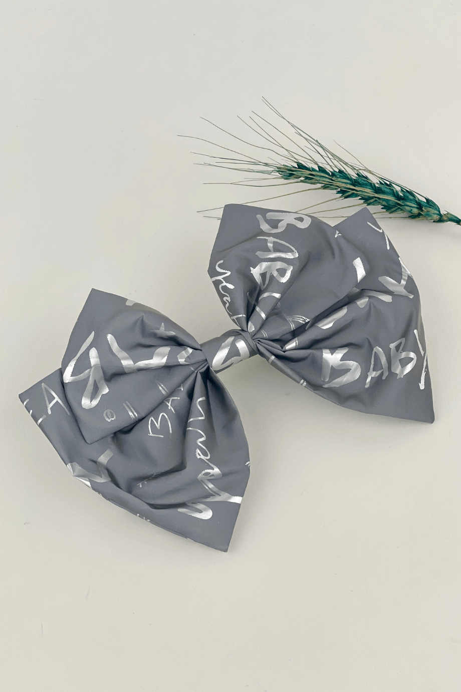 Fiyonk Klipsli Toka Gri