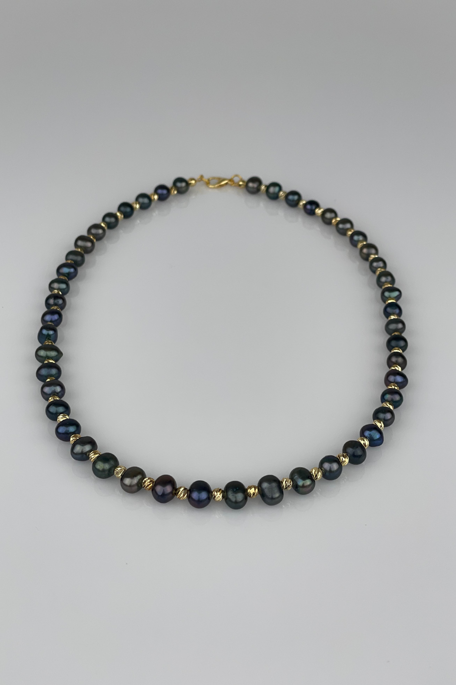 Kıvanç Tatlıtuğ İnci Kolye