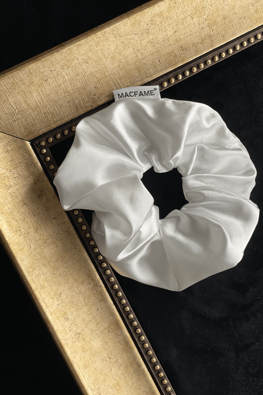 Işıklı Parti Bilekliği Beyaz