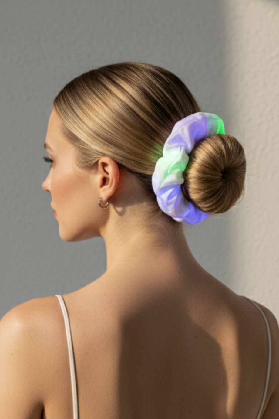 Işıklı Saten Toka Beyaz