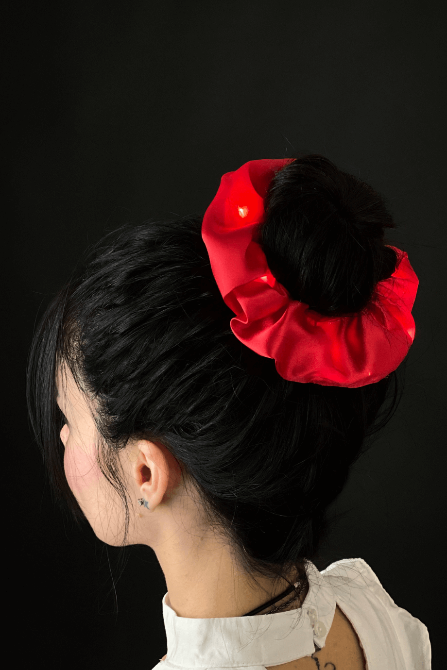 Işıklı Saten Scrunchie Lastik Toka Kırmızı