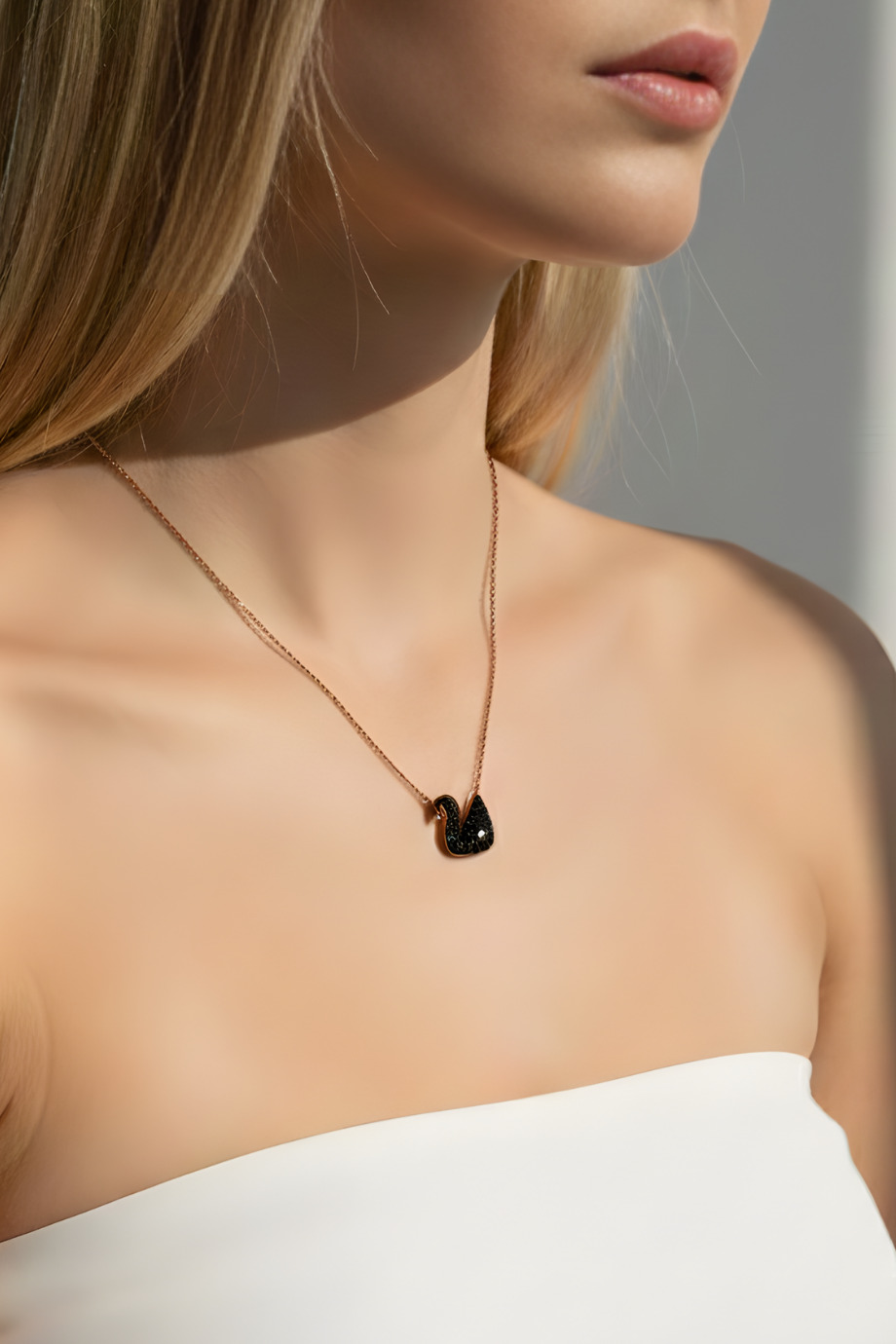 Swarovski Kuğu Kolye Modelleri