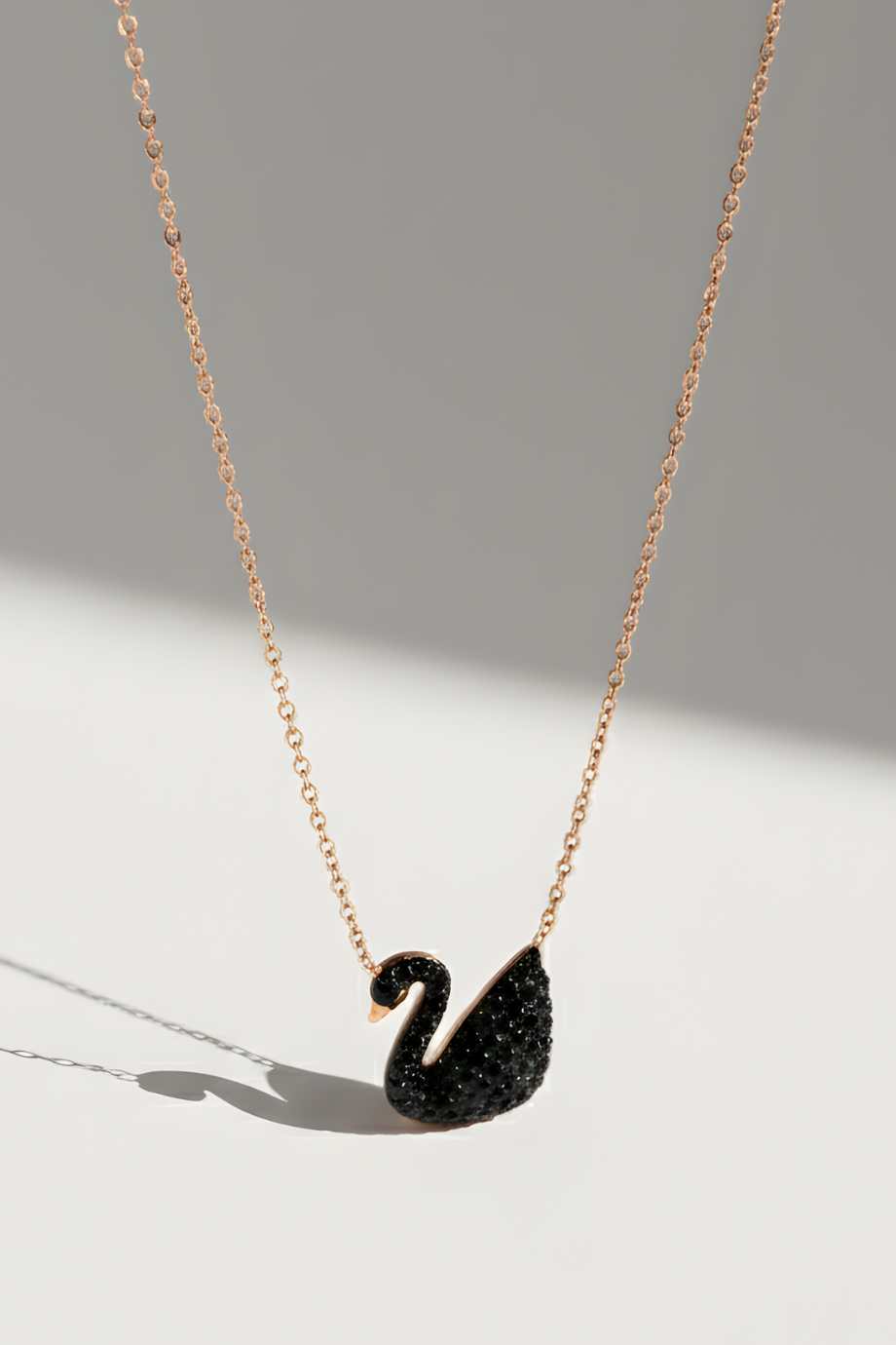 Taşlı Kuğu Kolye Bronz