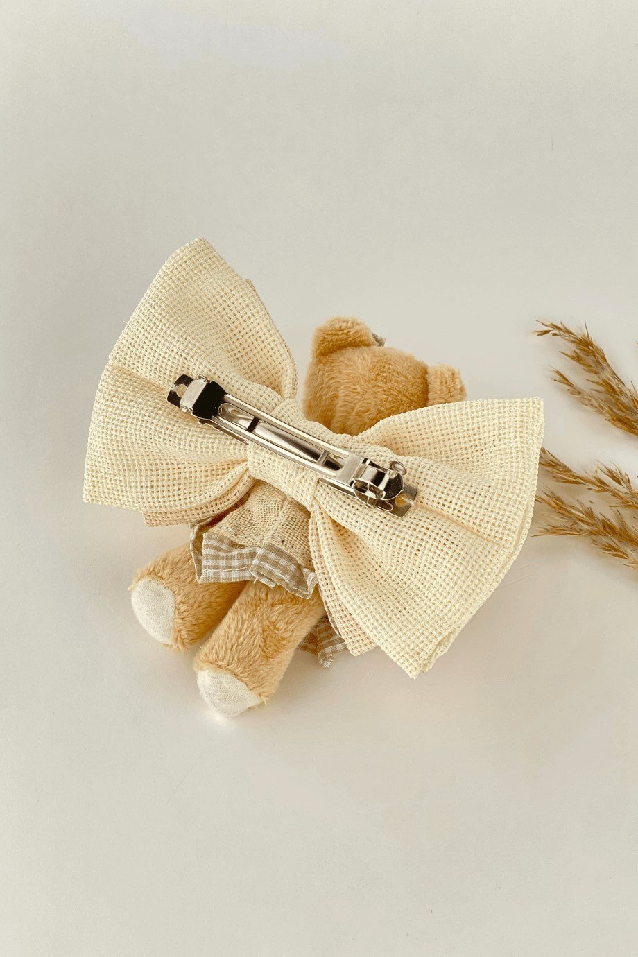 Macfame Bej Fiyonk Detaylı Ayıcıklı Keten Otomatik Toka