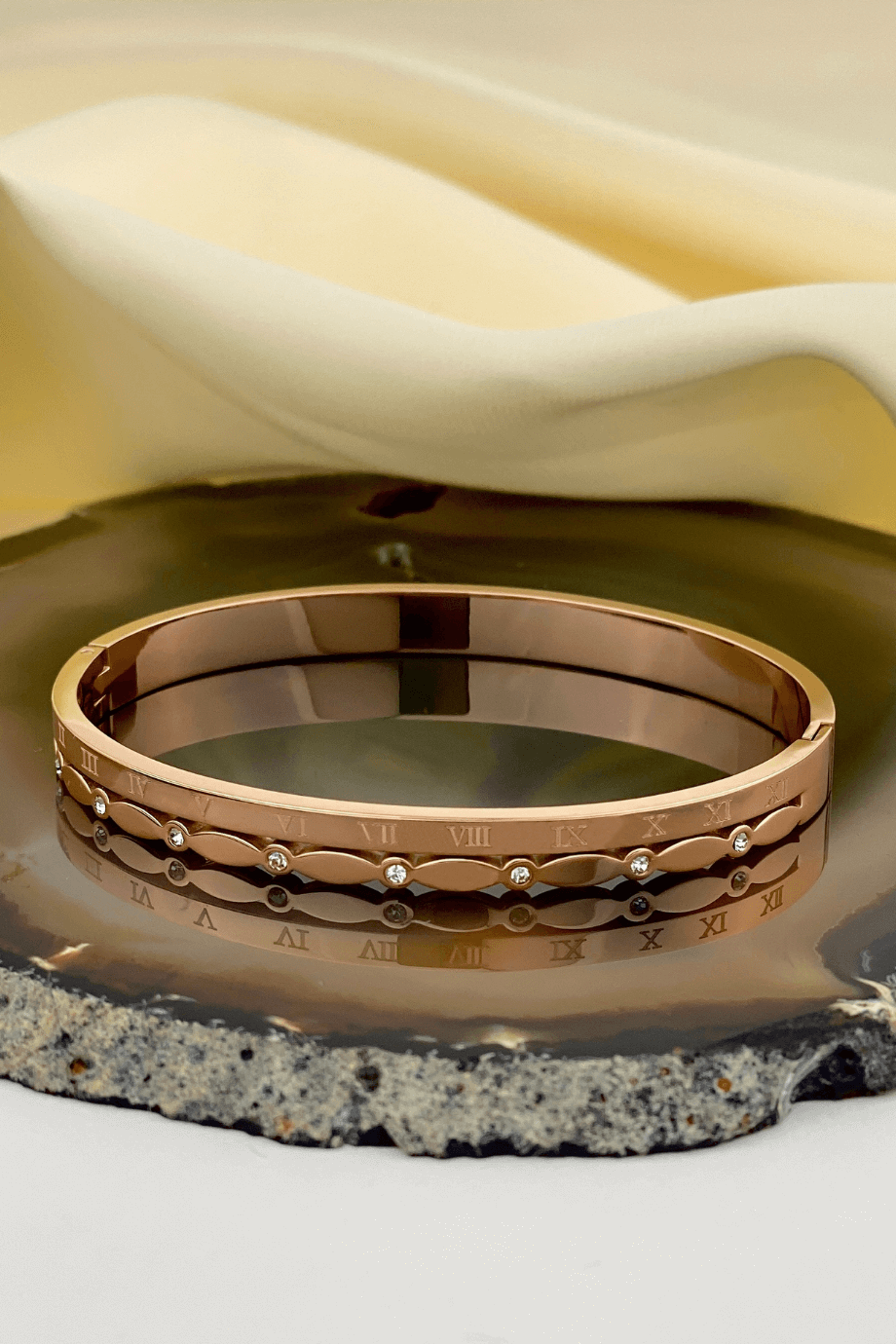 Roma Rakamlı Kelepçe Bileklik Bronz