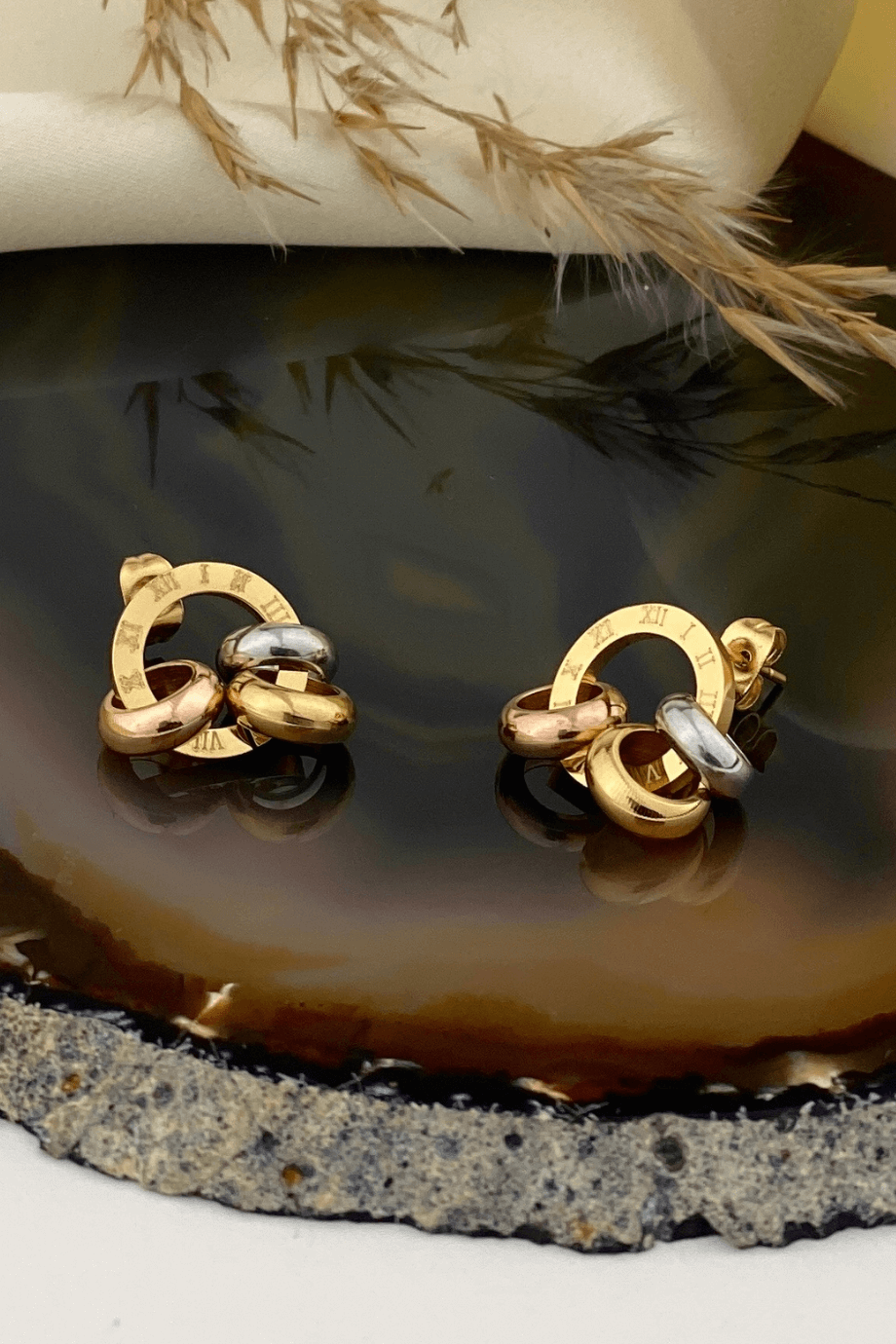 Üç Renk Roma Rakamlı Halka Küpe Gold