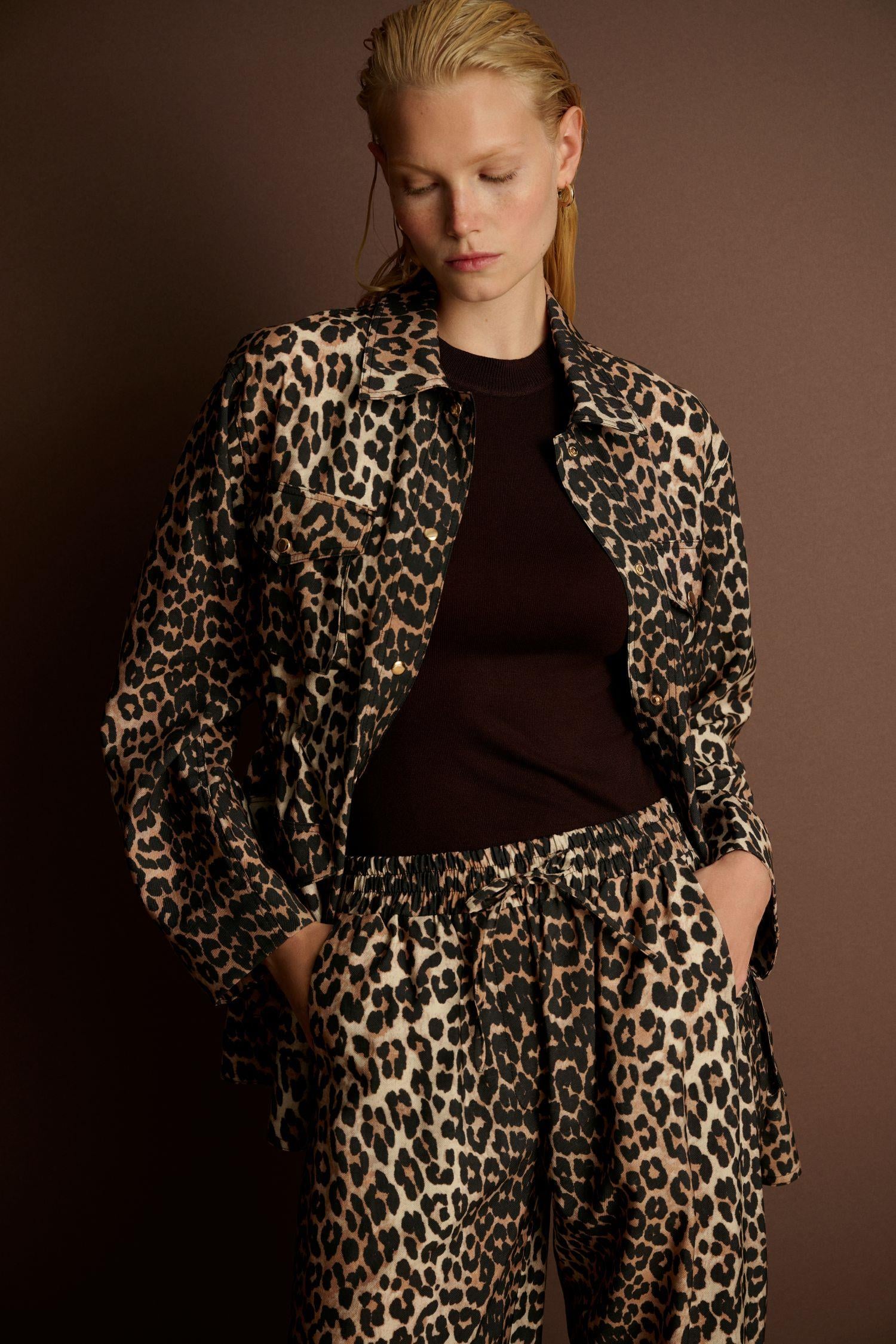 LEOPAR DESEN CEPLİ PANTOLONLU TAKIM KAHVE