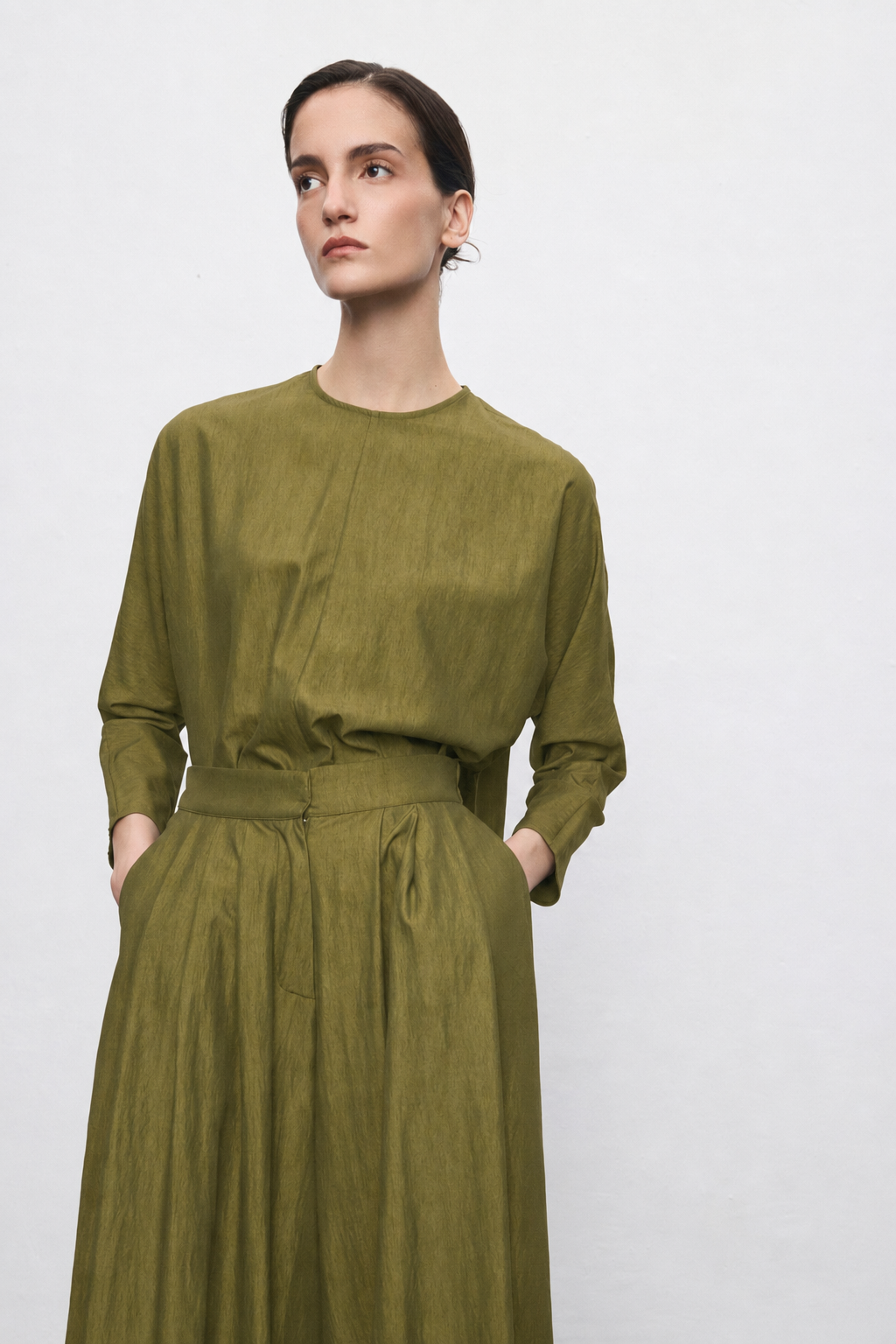 MELİNE RAYON VİSKON PANTOLONLU TAKIM YAĞ YEŞİLİ