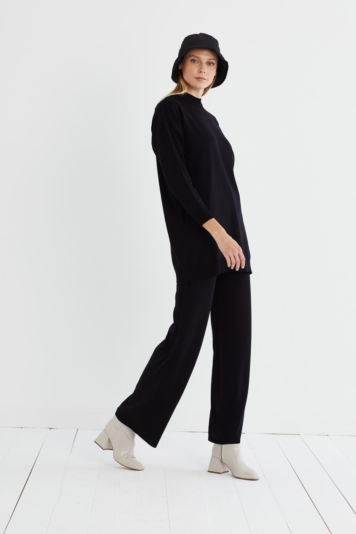 MERSERİZE YARIM BALIKÇI TRİKO TAKIM SİYAH