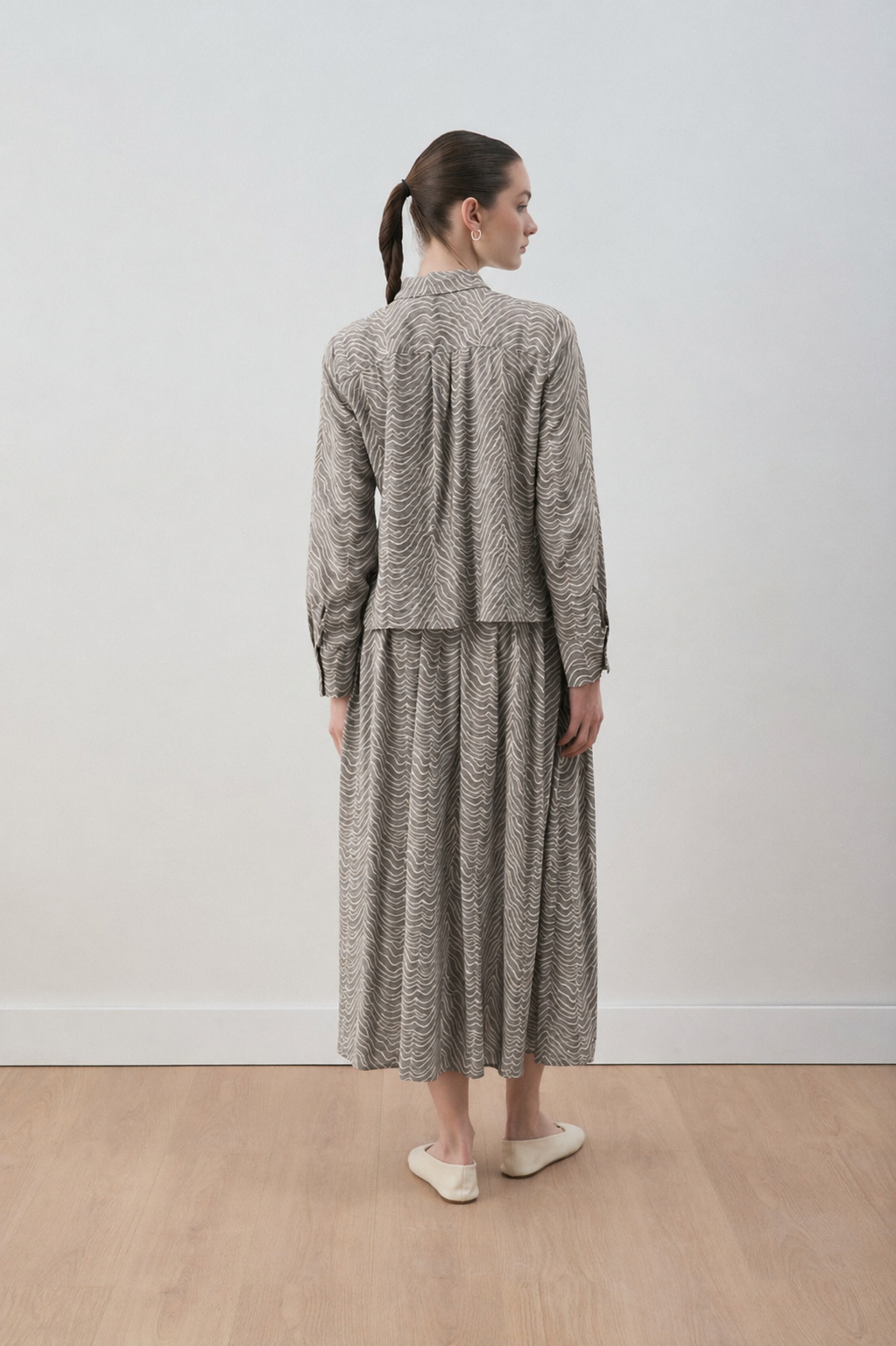 MİORİ LUKA ETEKLİ VİSKON TAKIM ETUP