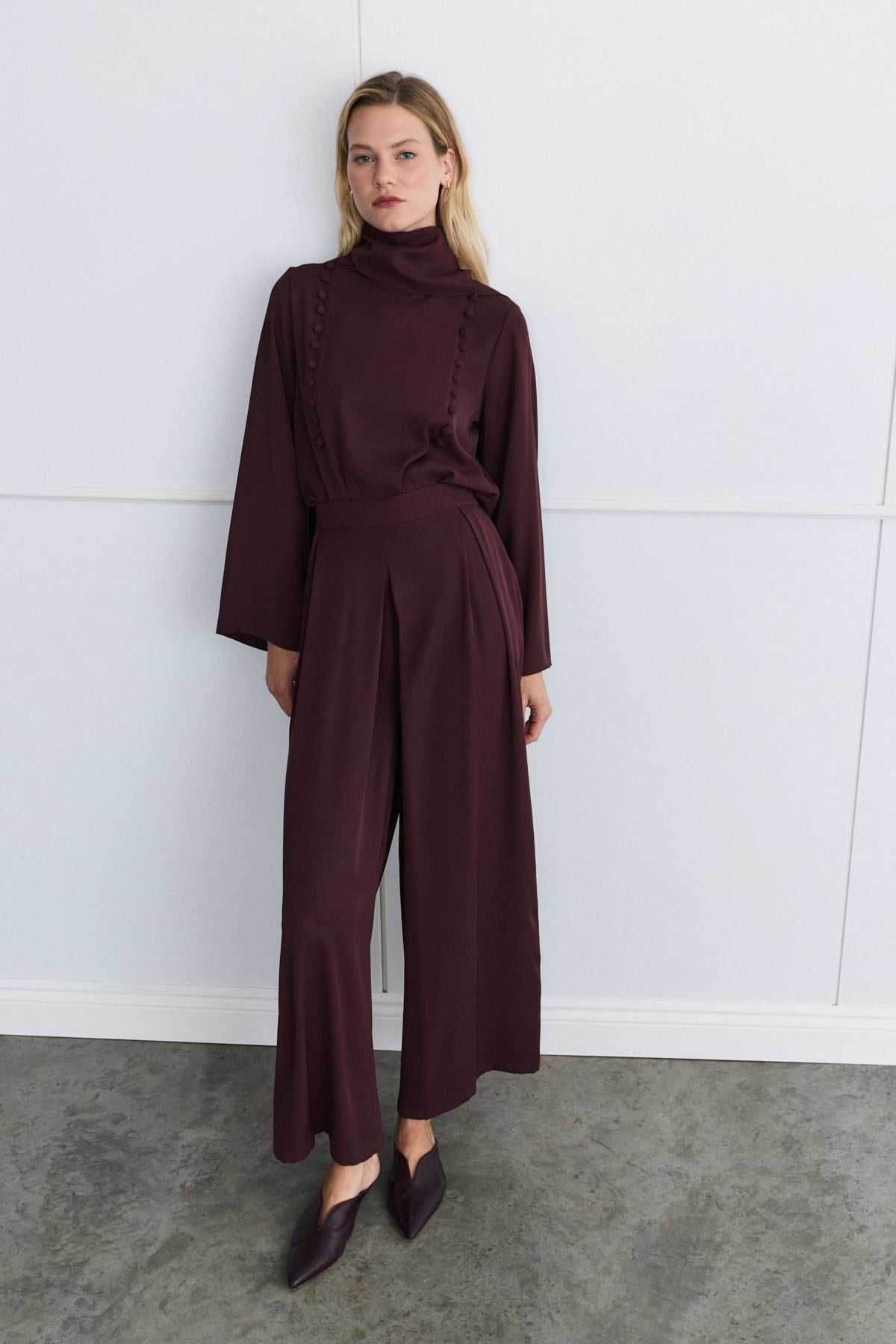 MIORI MISSE BRIT BUTTONED SOFT-TOUCH PANTS SET BURGUNDY