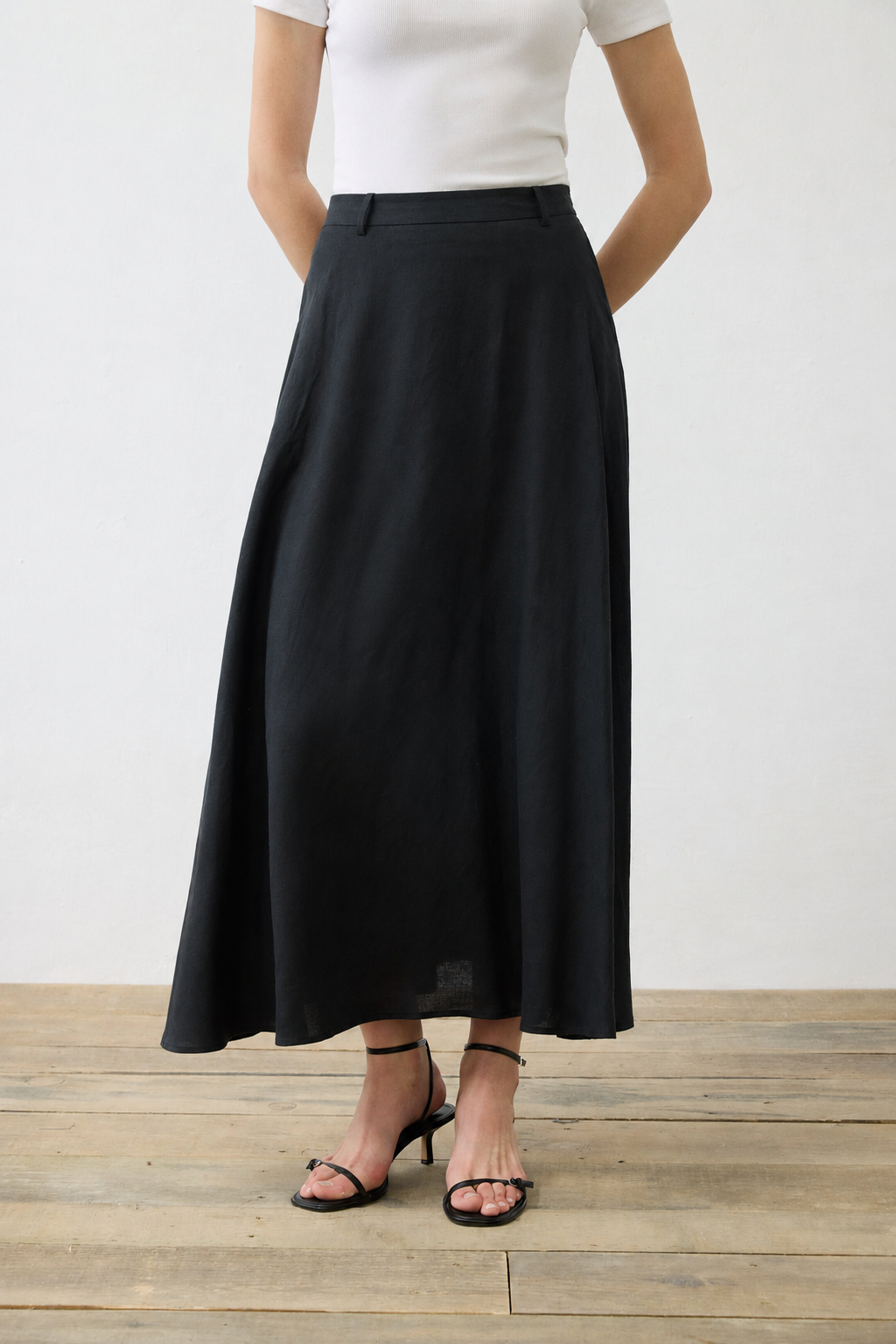NATURAL %100 LINEN FLARED SKIRT BLACK