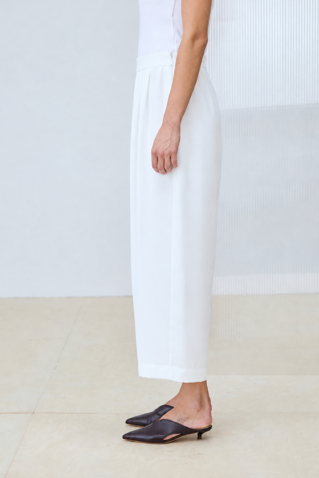 REZ CREPE PANTS WHITE