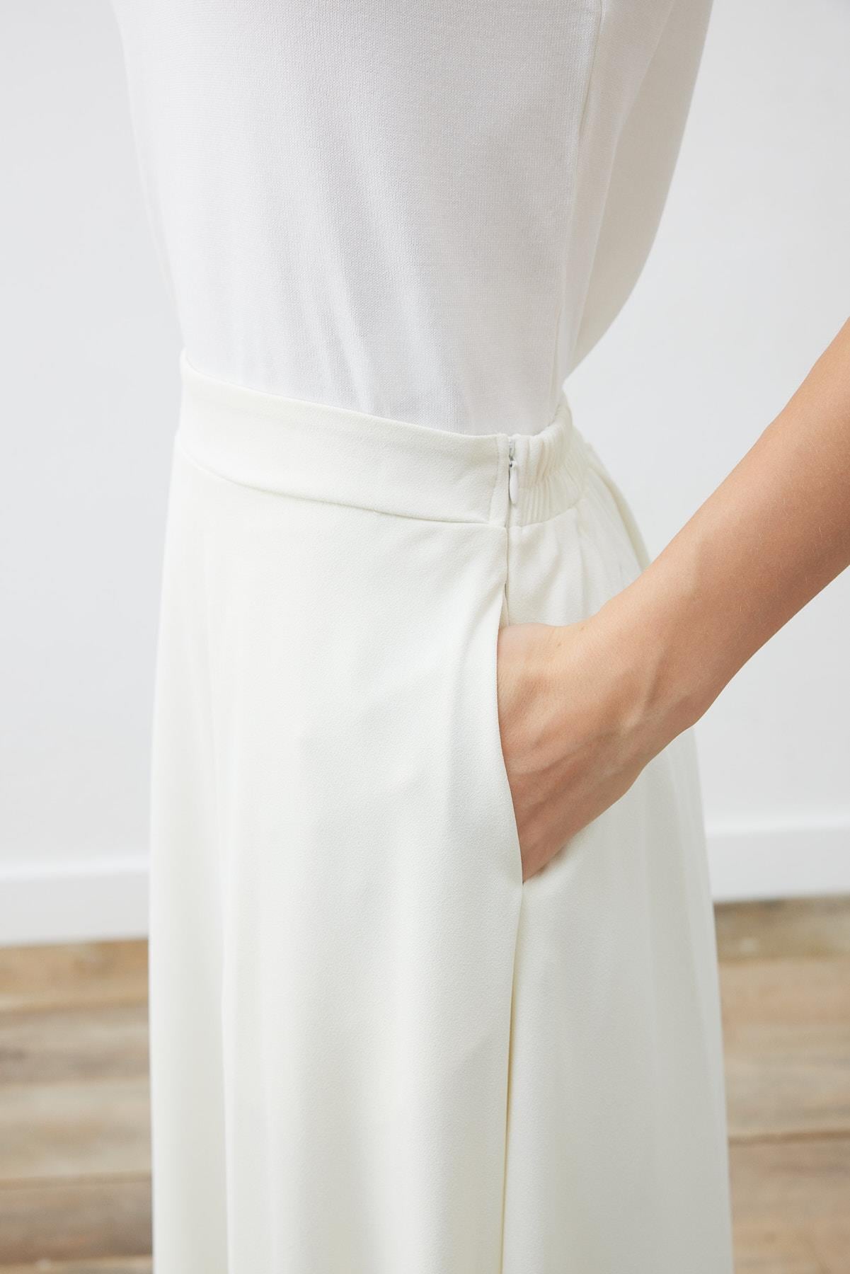 RİNA KREP KLOŞ ETEK EKRU