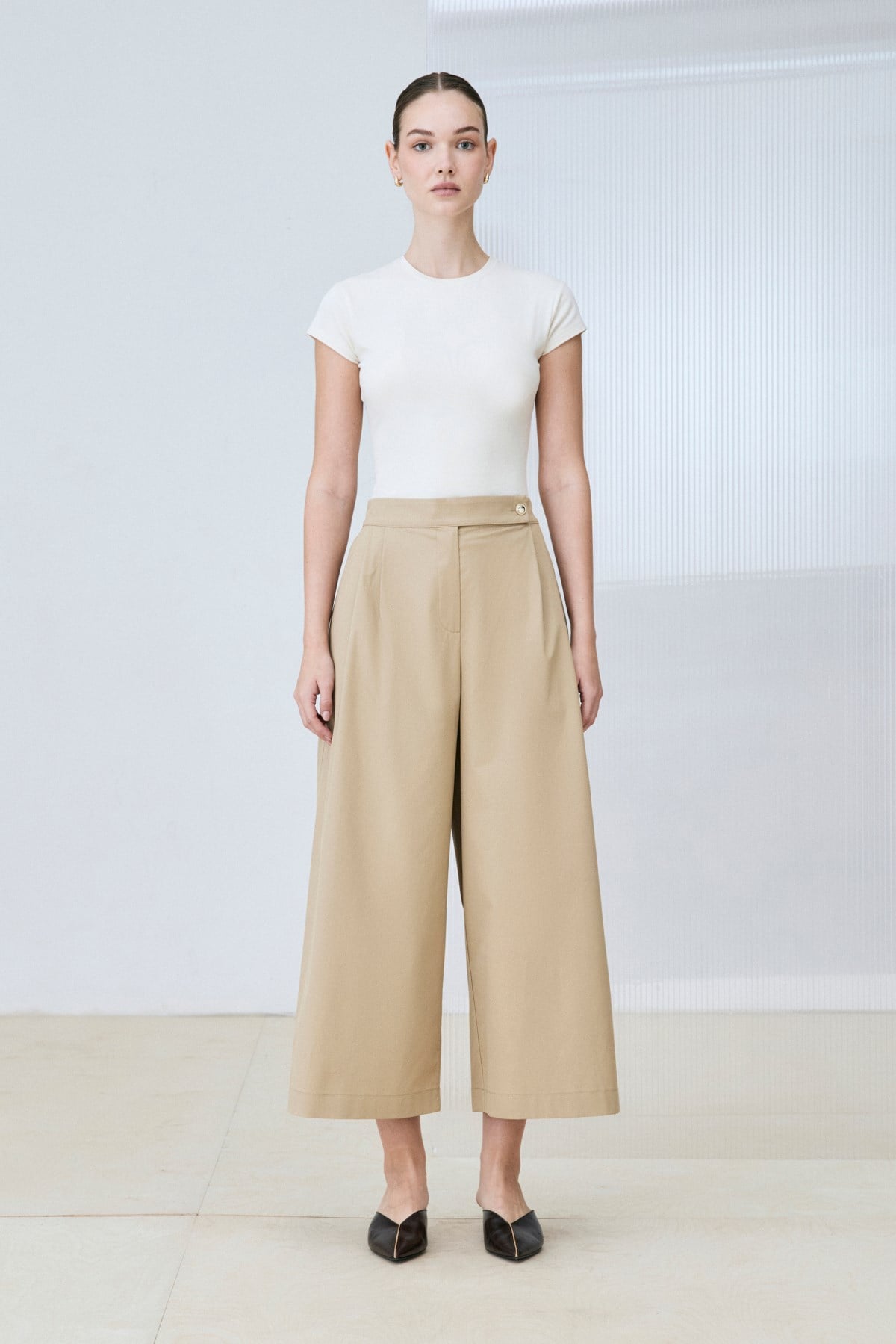 SANDA GOLD DÜĞMELİ CEKET PANTOLON TAKIM CAMEL