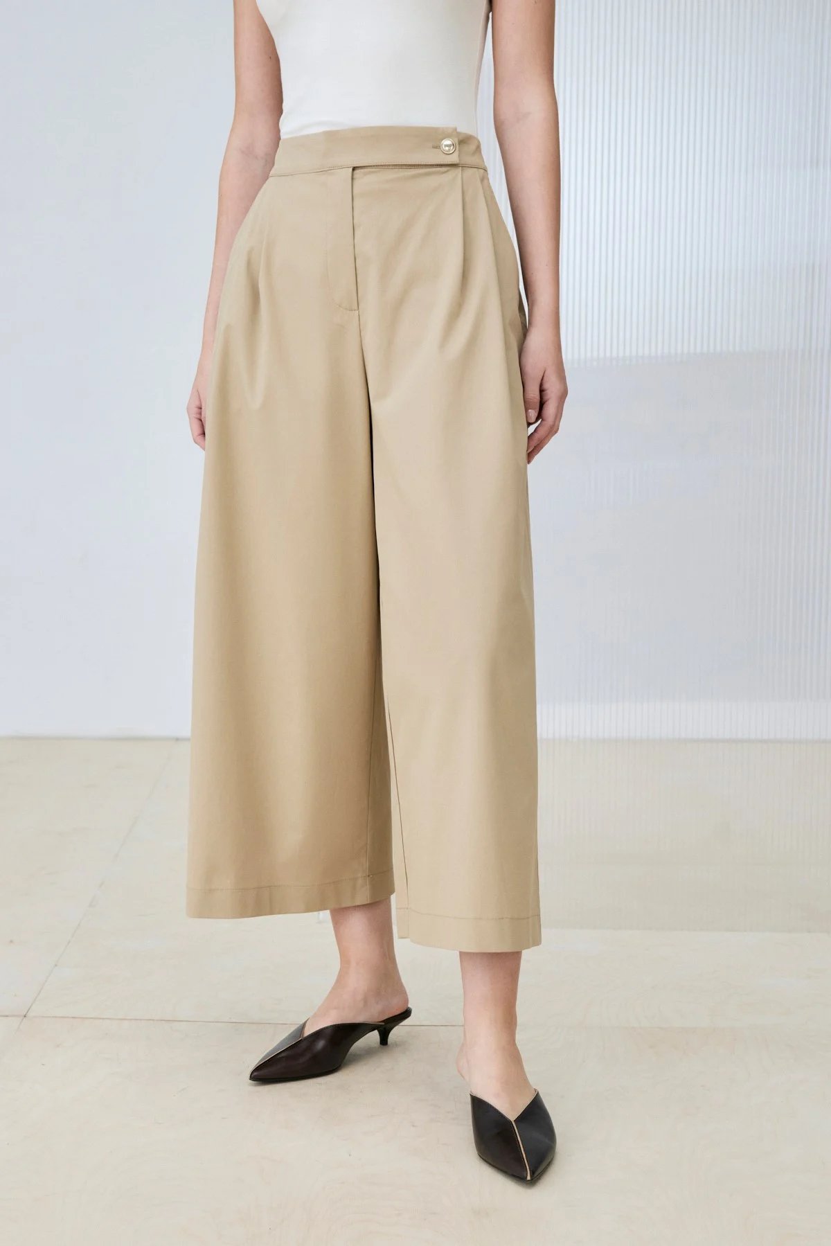 SANDA GOLD DÜĞMELİ CEKET PANTOLON TAKIM CAMEL