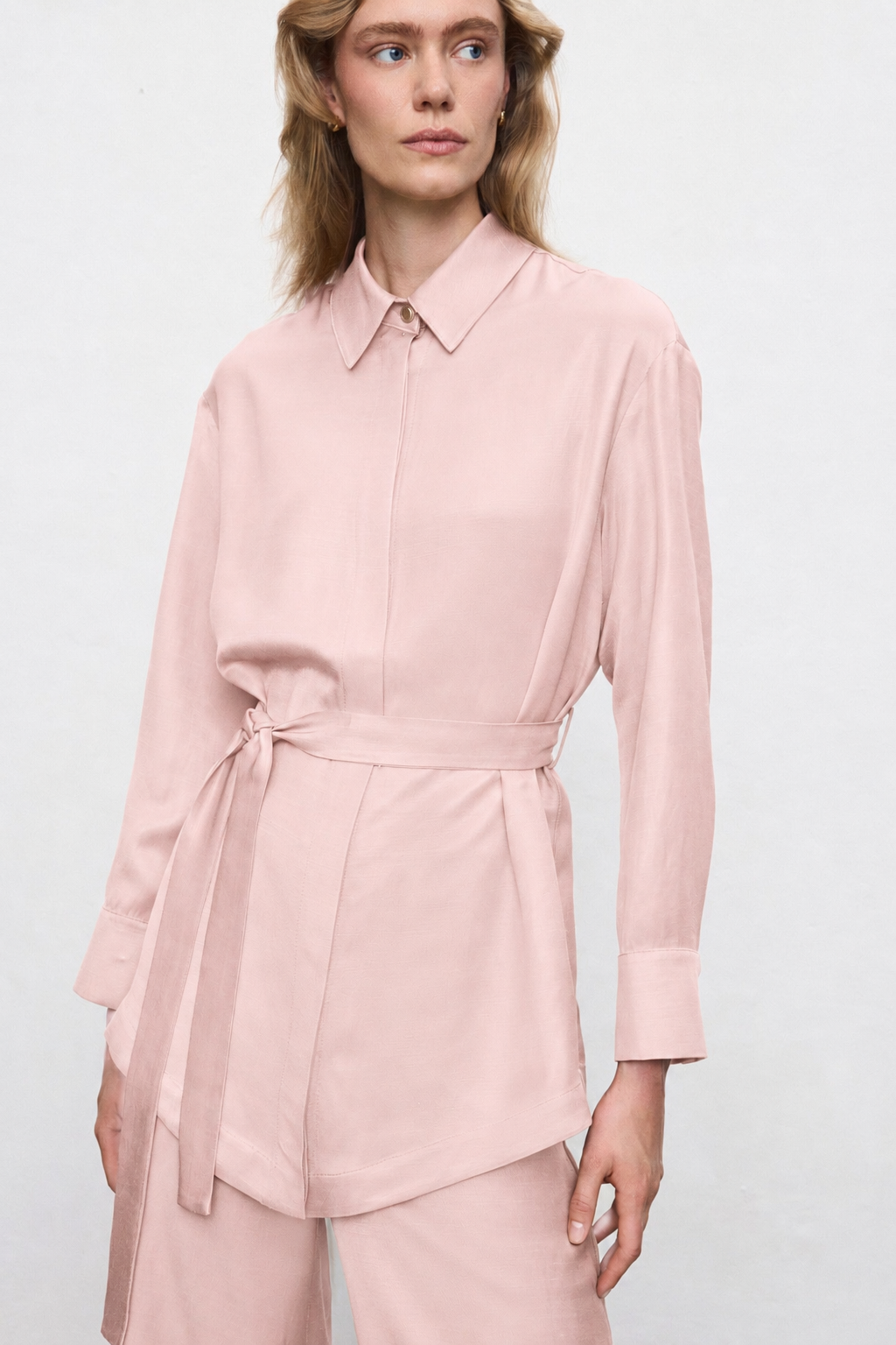 VELAR LYOCELL KETEN GÖMLEK - PANTOLON TAKIM PUDRA