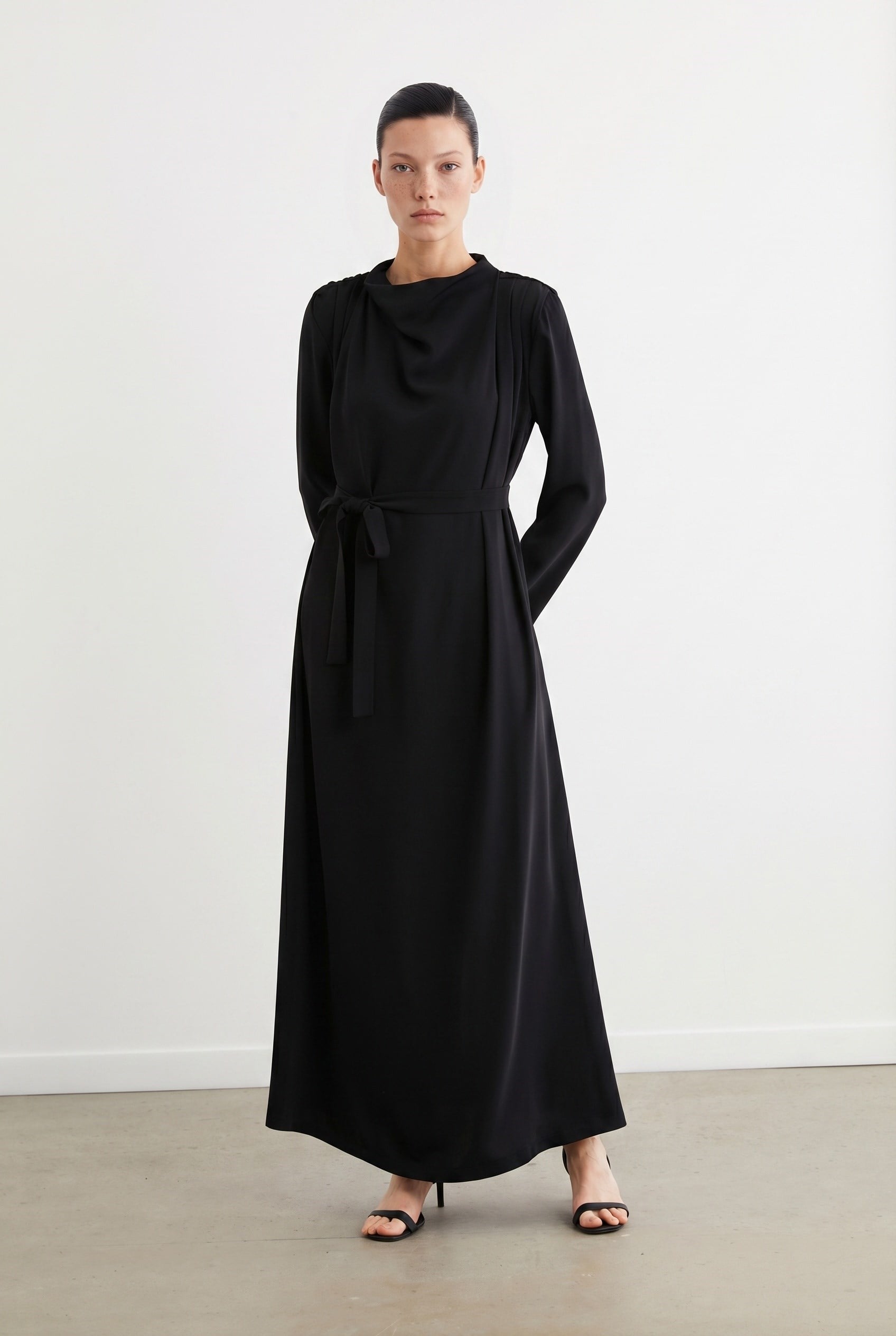 ZARIF CREPE DRESS BLACK