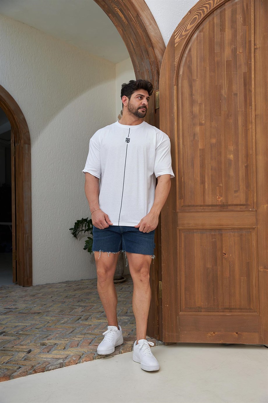 Çizgi Detaylı Oversize T-Shirt Beyaz