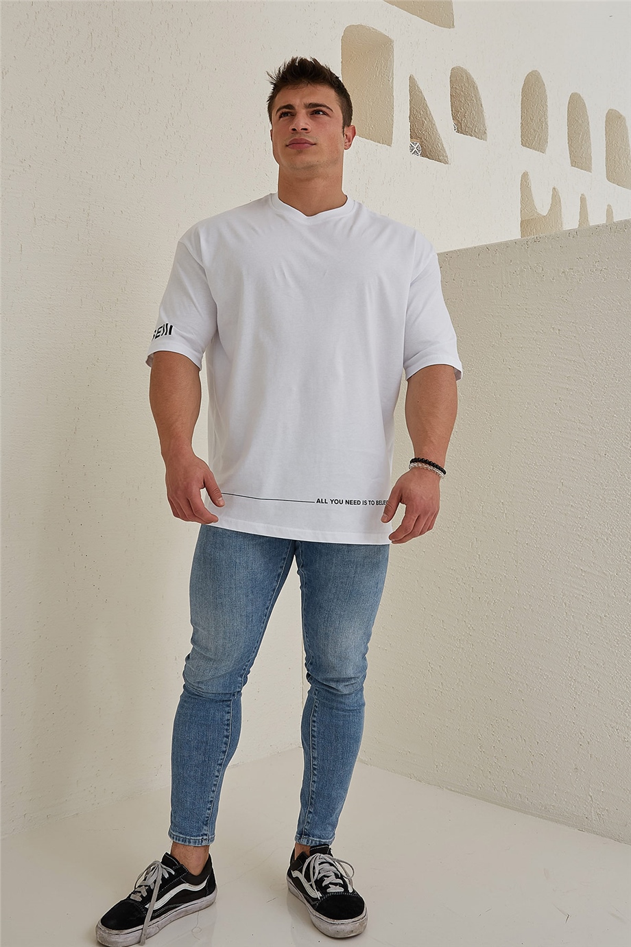 Kol Detaylı Beyaz Oversize T-Shirt