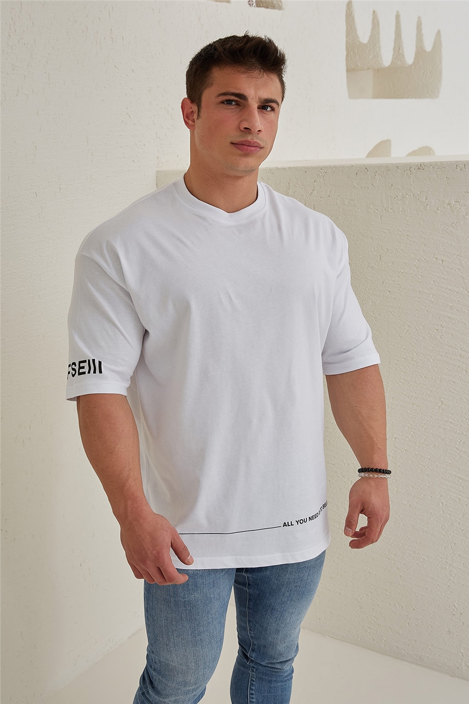 Kol Detaylı Beyaz Oversize T-Shirt