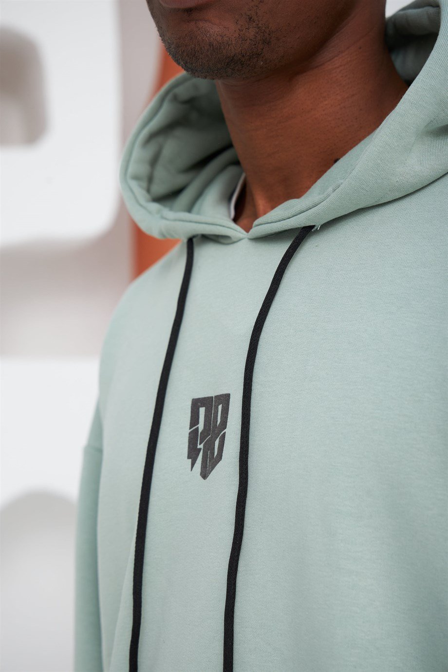 Logo Kabartmalı Kapüşonlu Sweatshirt
