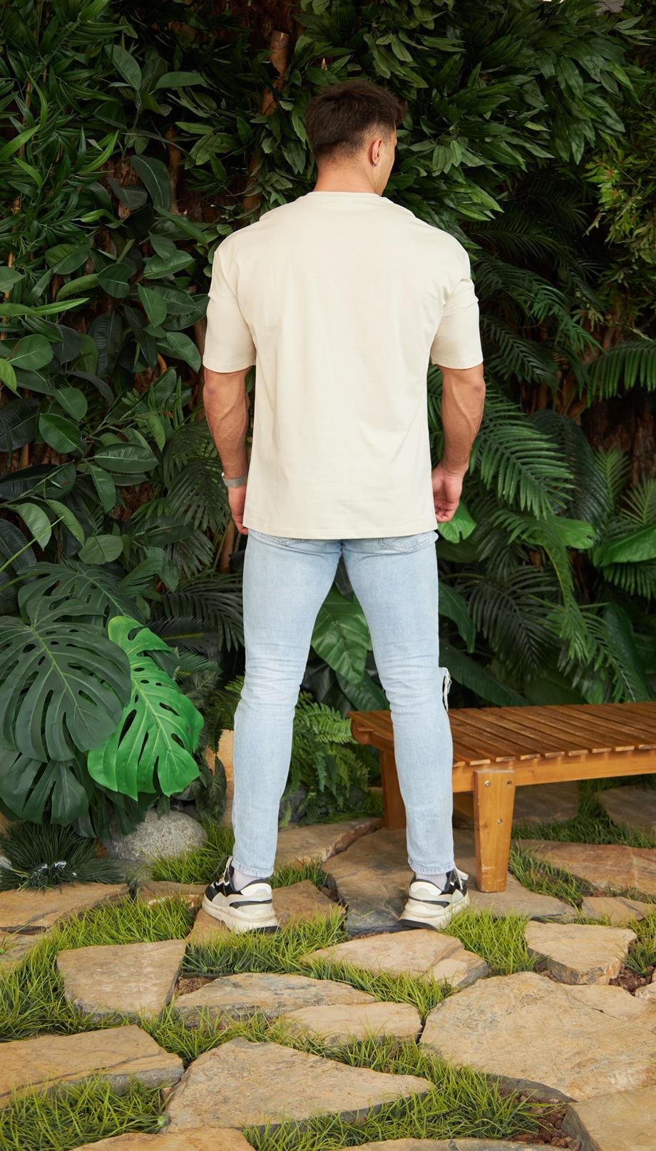Omzu Detaylı Oversize Tshirt