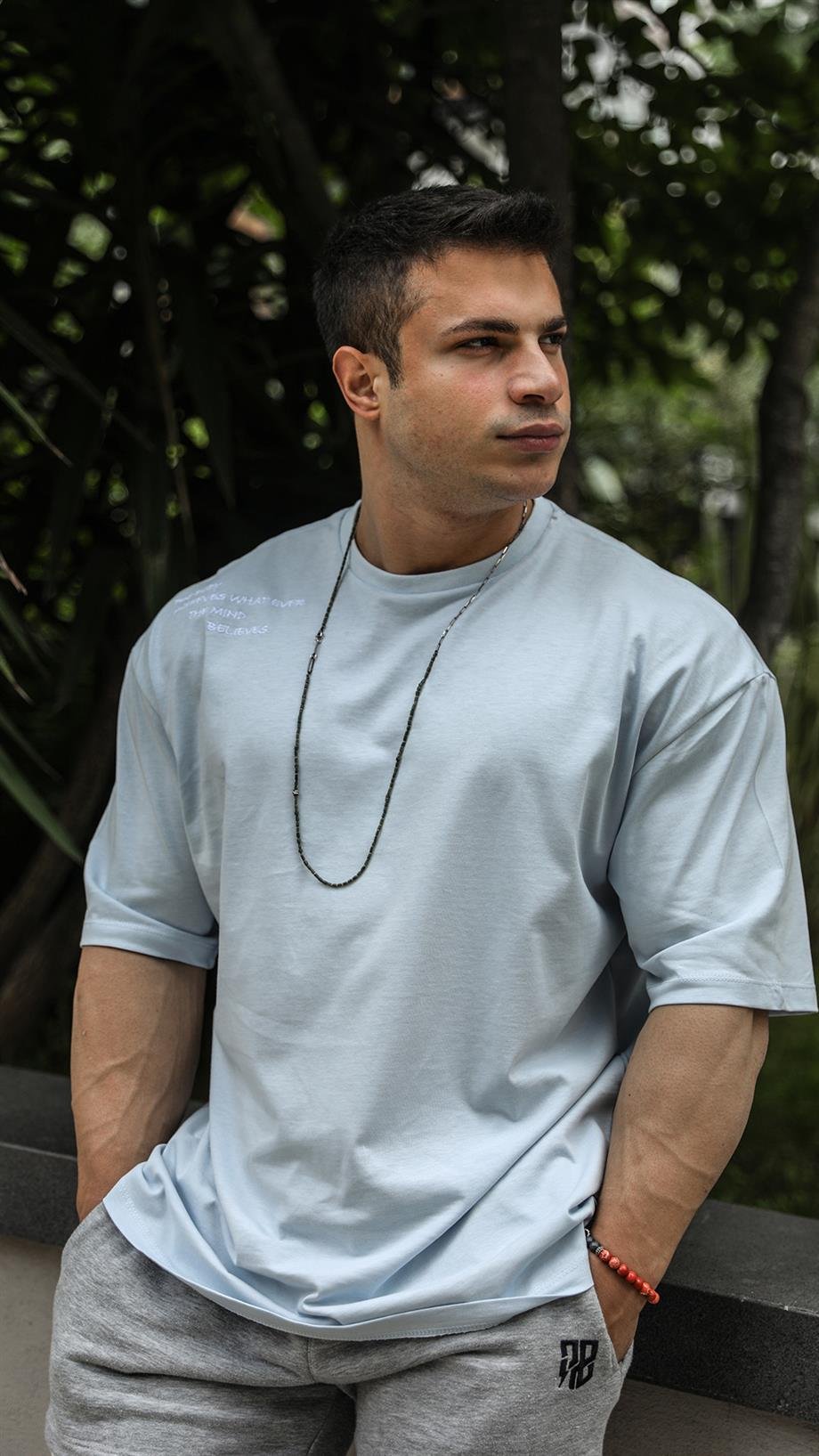 Omzu Detaylı Oversize Tshirt