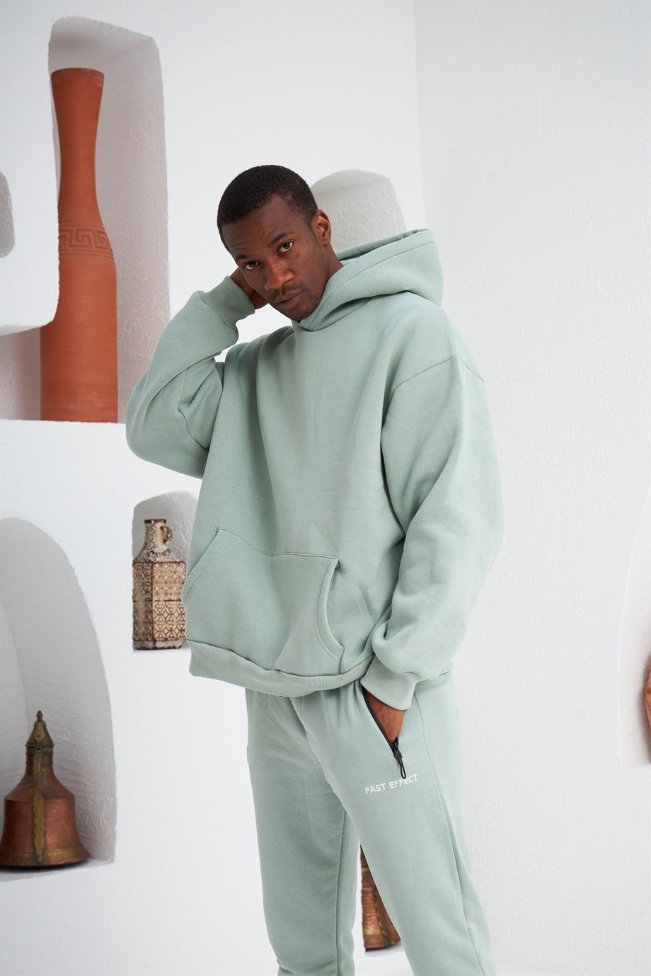Sırtı Baskılı Kapüşonlu Sweatshirt