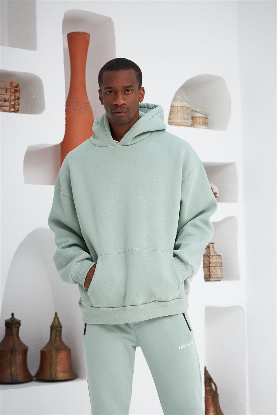 Sırtı Baskılı Kapüşonlu Sweatshirt