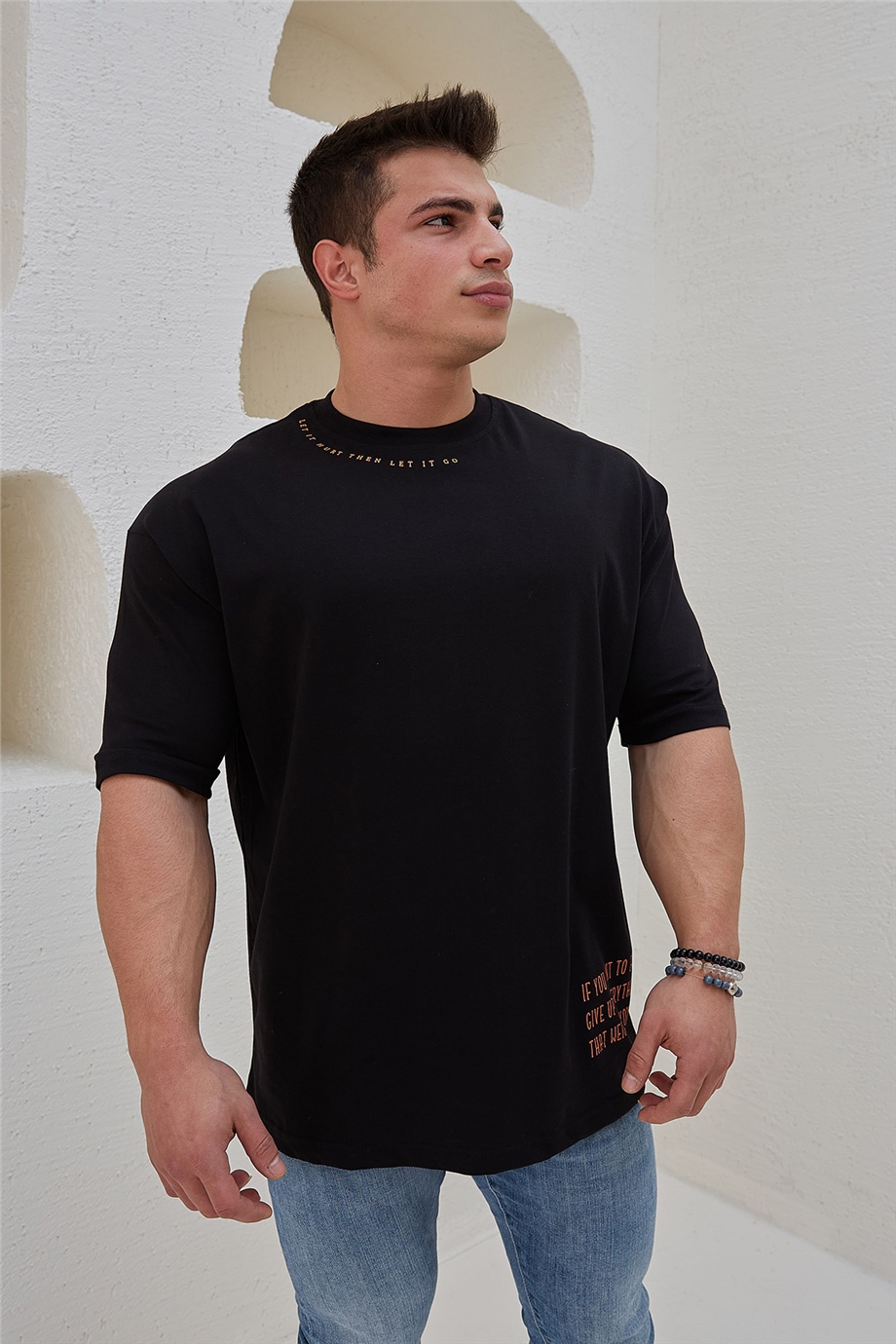 Yaka DetaylıSiyah Oversize T-Shirt