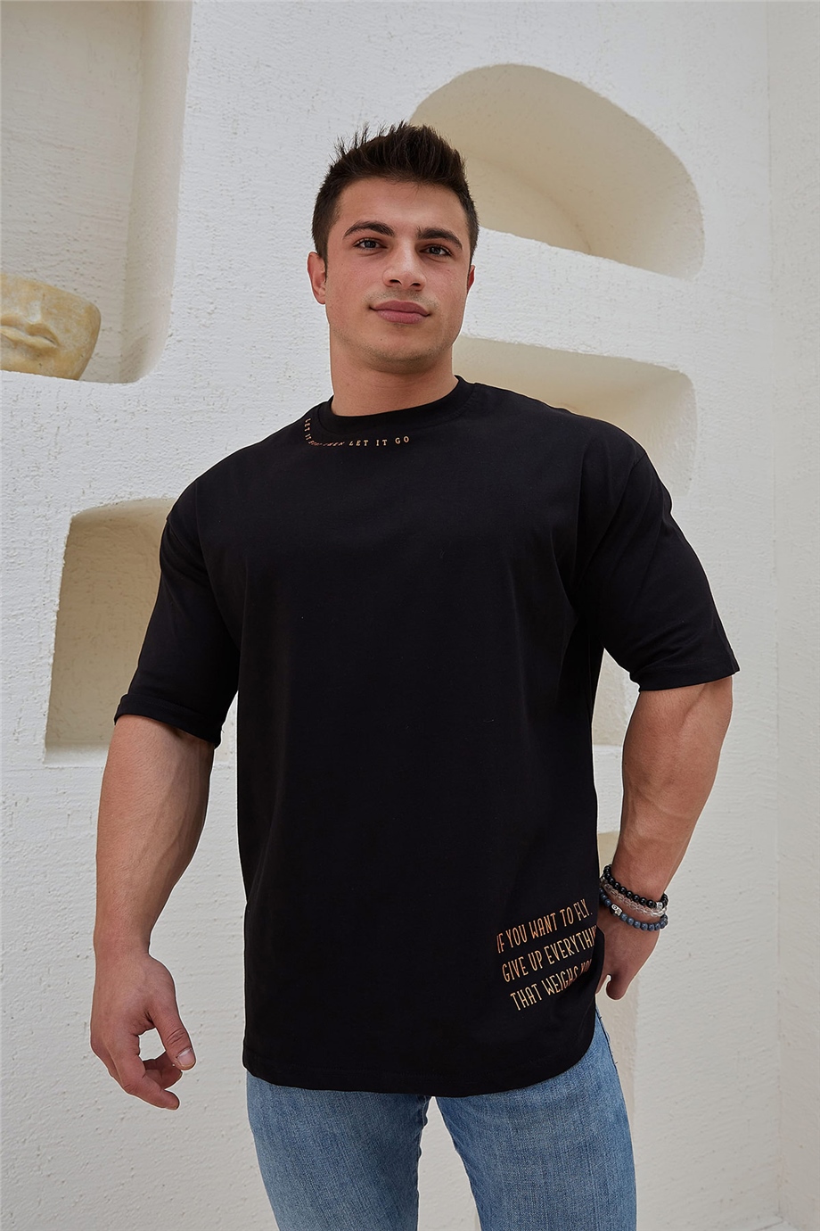 Yaka DetaylıSiyah Oversize T-Shirt