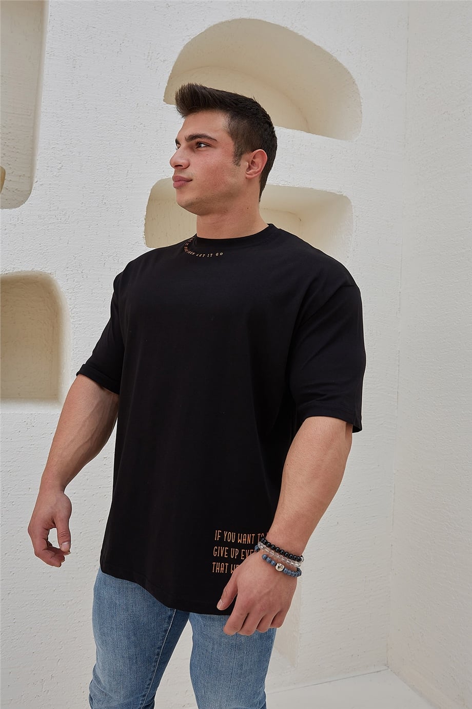 Yaka DetaylıSiyah Oversize T-Shirt