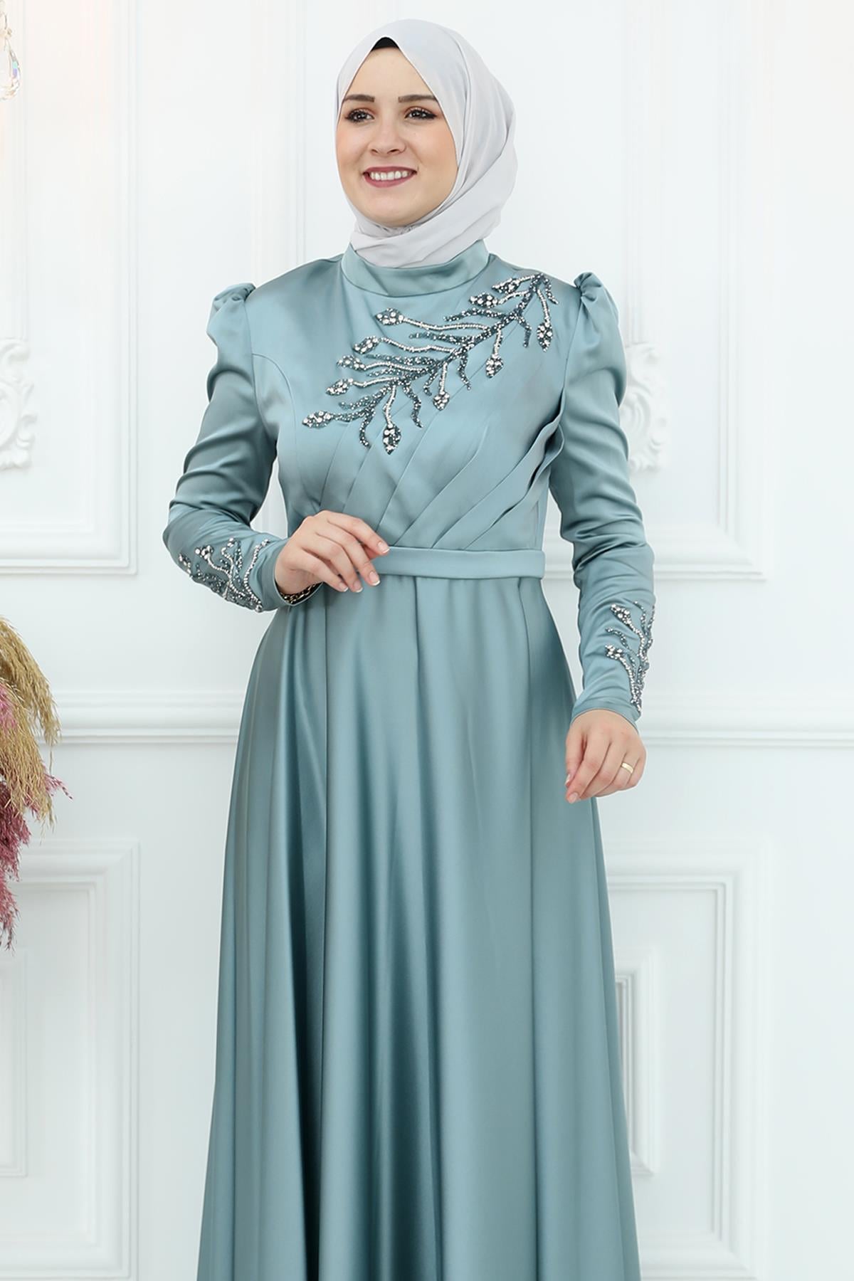 Amine Hüma Berrak Saten Abiye Çağla Yeşili