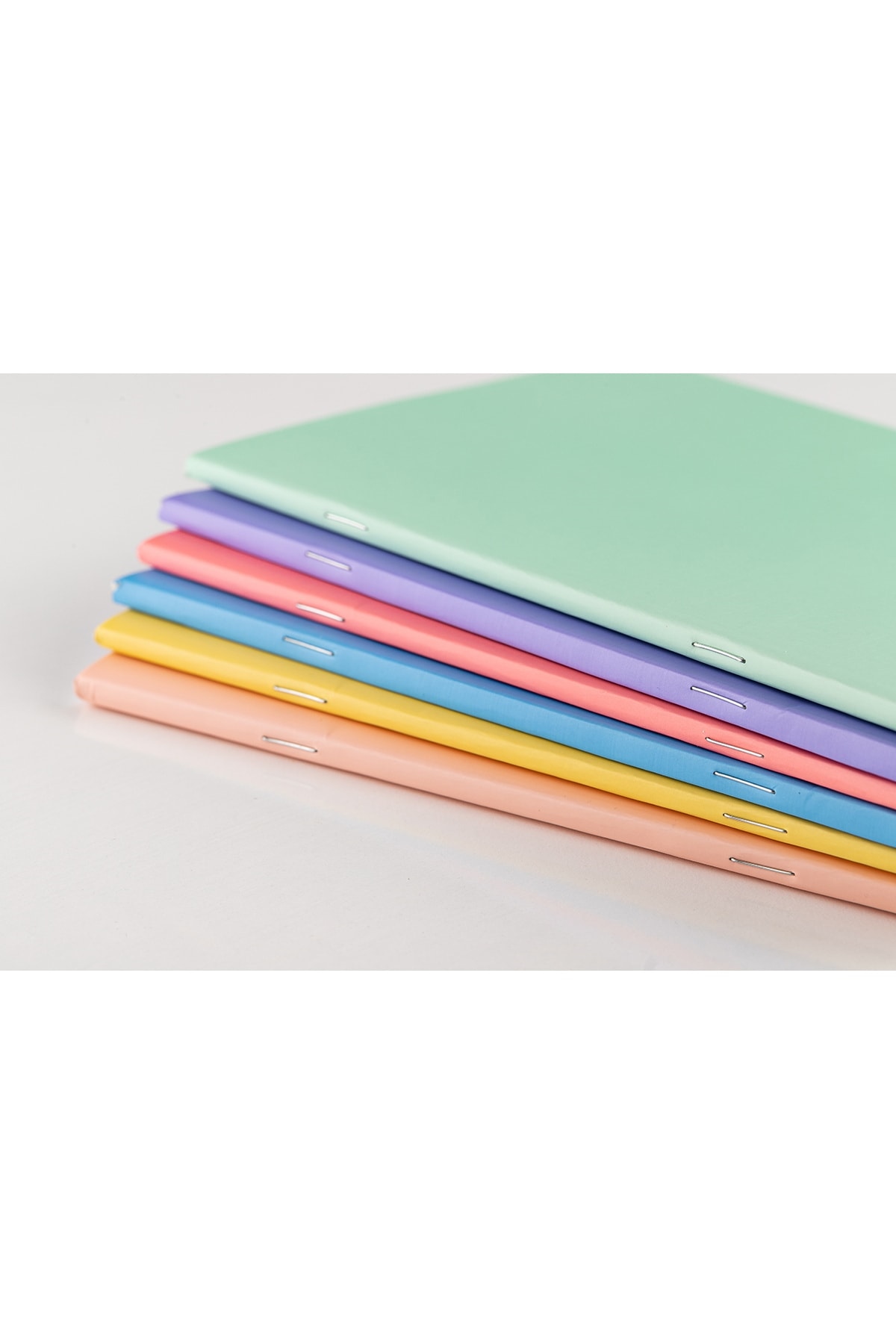 Meteksan Kaye Colors Şeritli Karton Kapak A4 Defter 60 Yaprak Çizgili