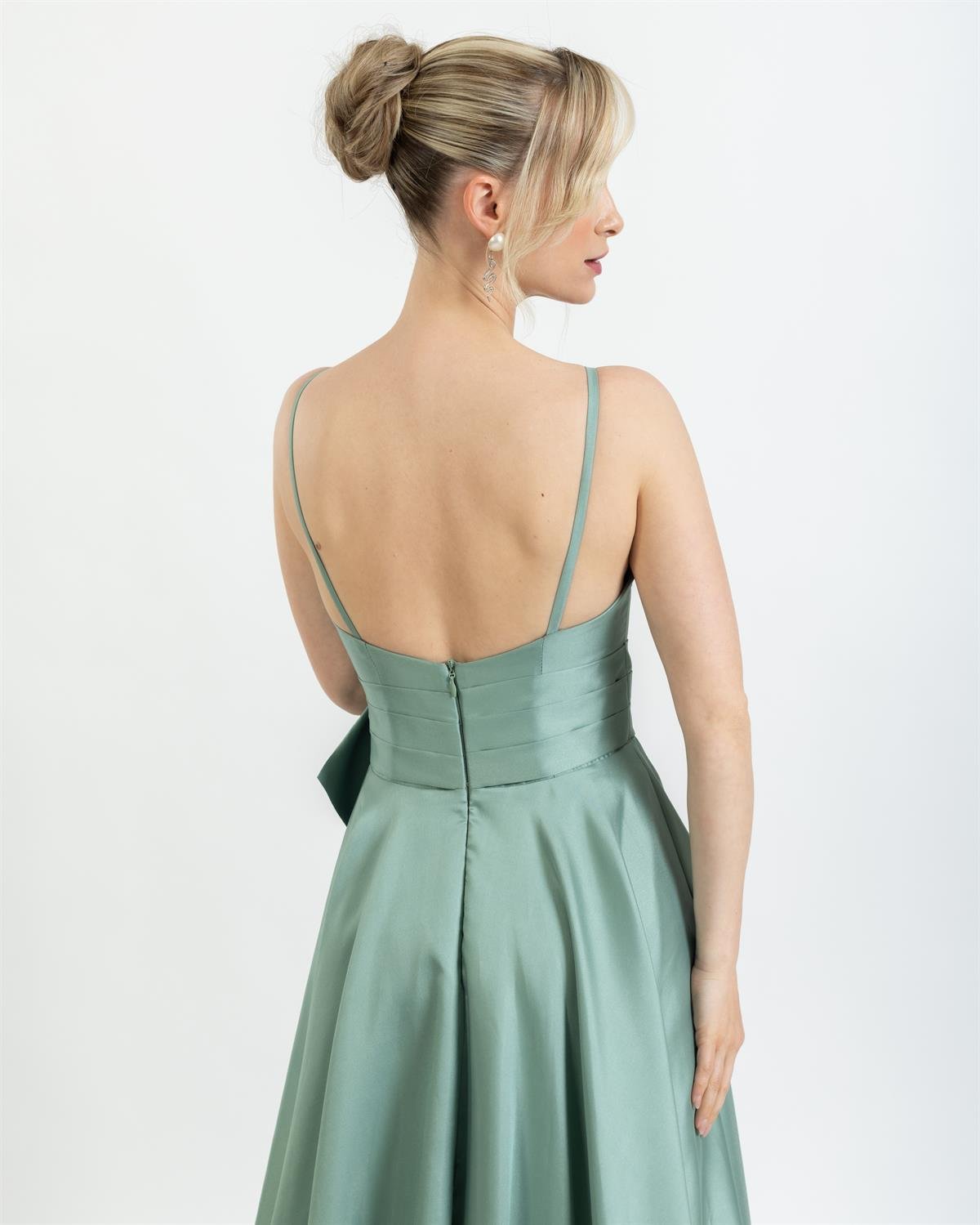 İP ASLIKI SATEN KURDELE DETAYLI ŞIK UZUN ABİYE ELBİSE